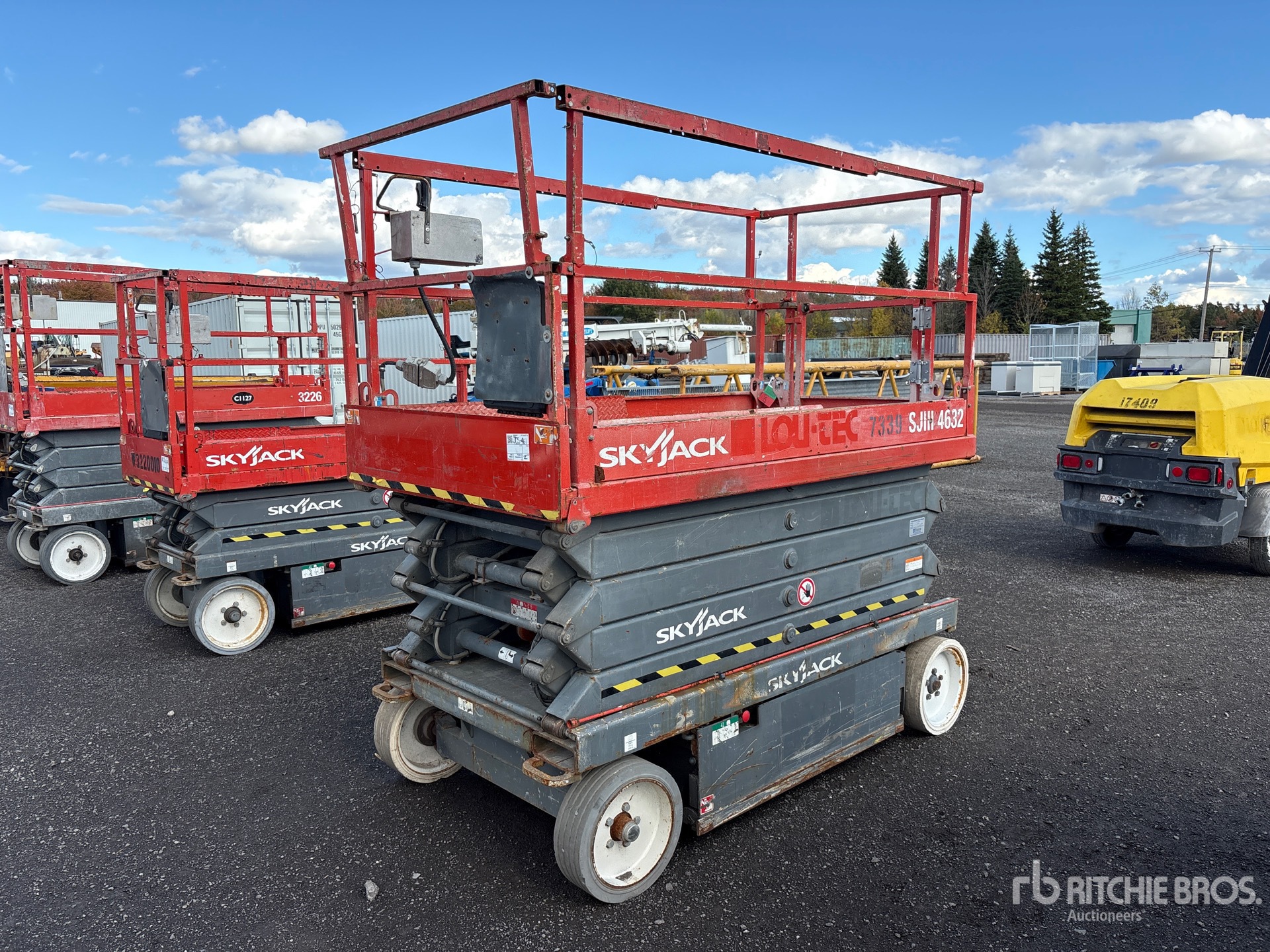 Photo of 2014 Skyjack SJIII4632