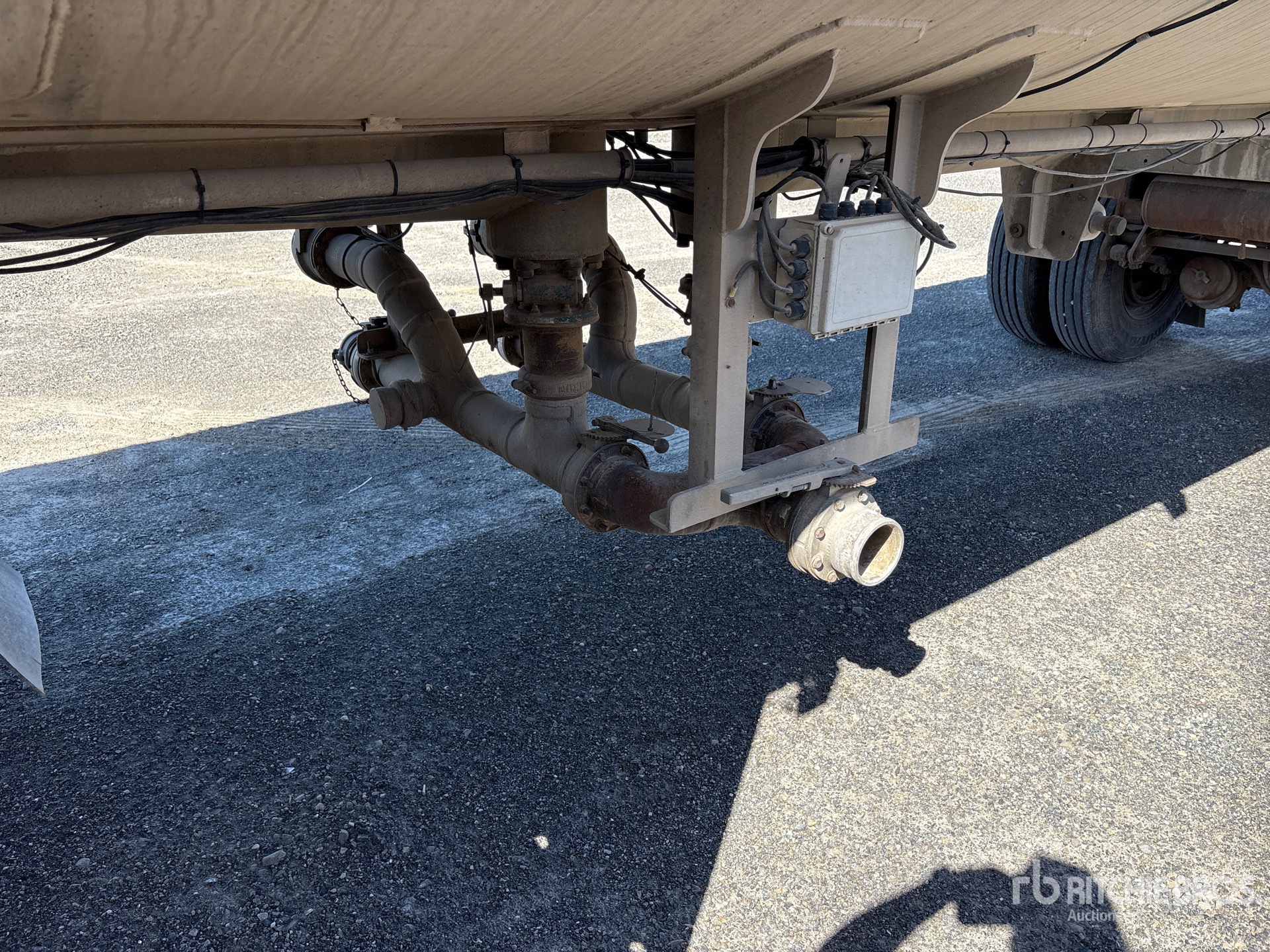 1984 Beall SPREAD AXLE PUP