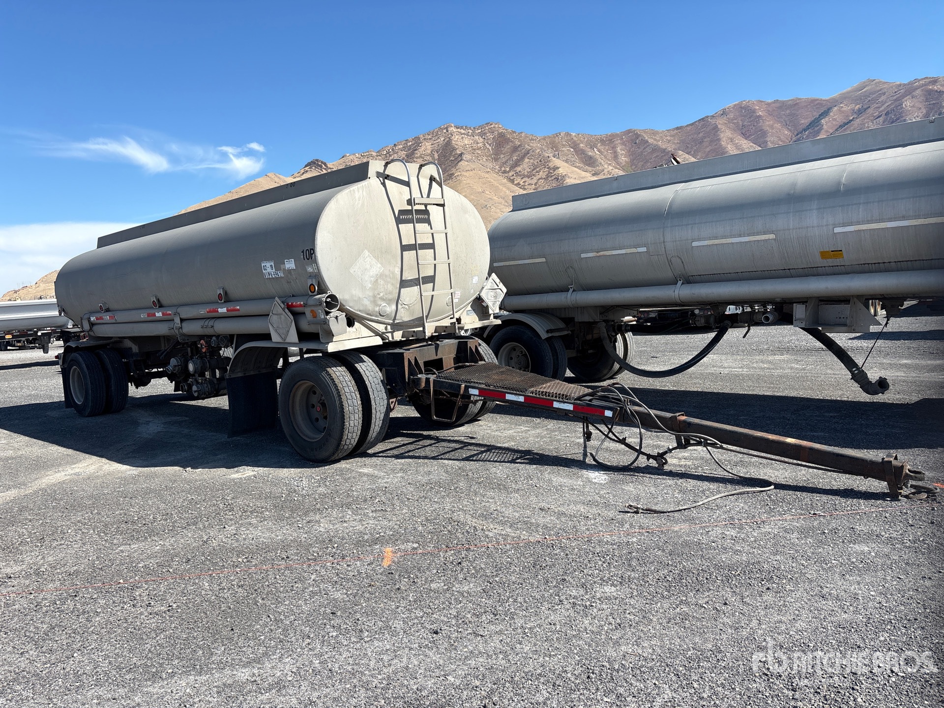 1984 Beall SPREAD AXLE PUP