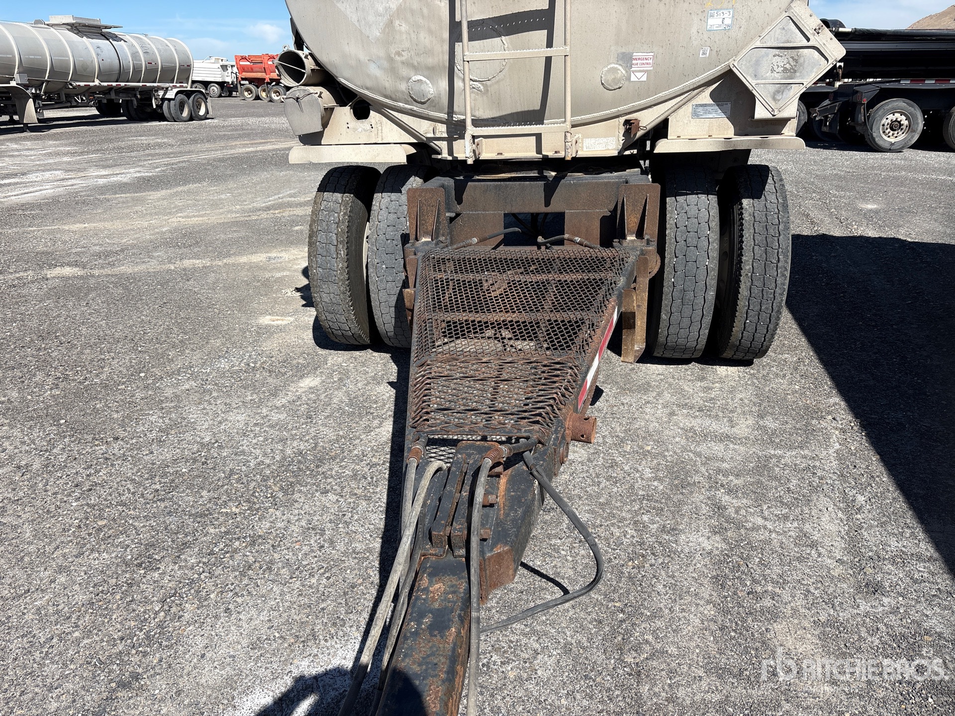 1984 Beall SPREAD AXLE PUP