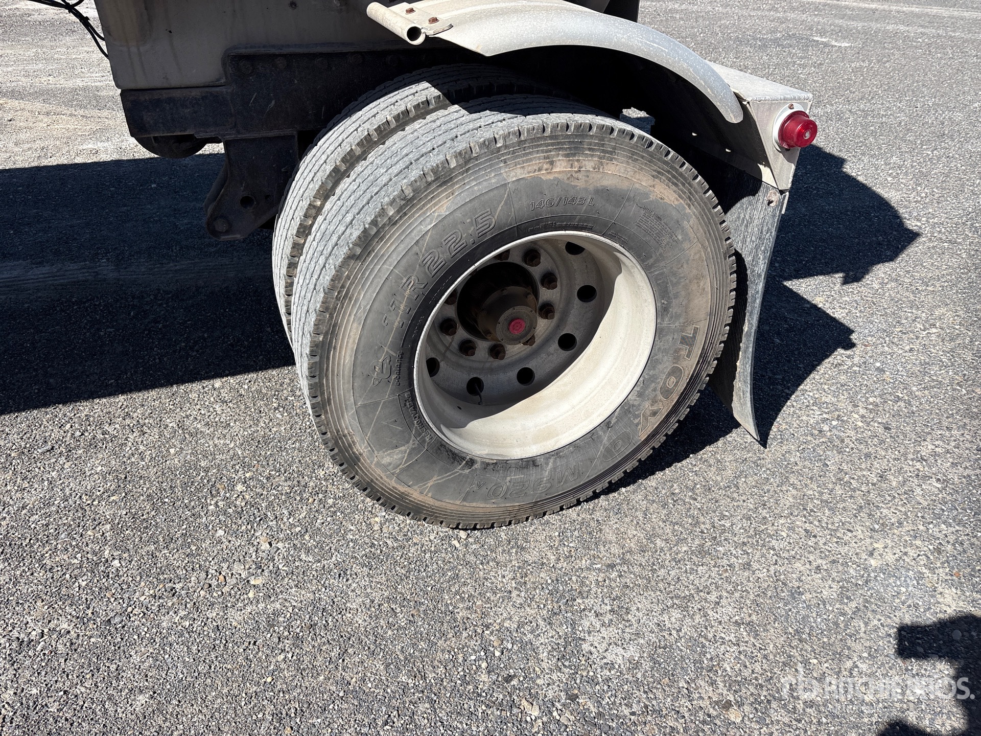 1984 Beall SPREAD AXLE PUP