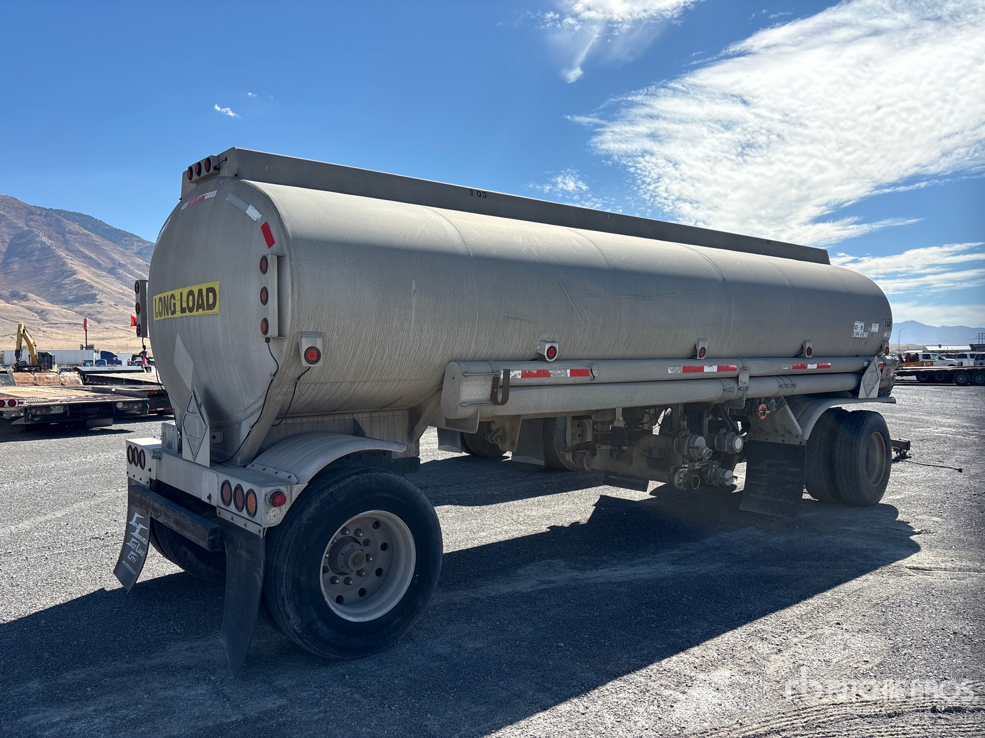 1984 Beall SPREAD AXLE PUP