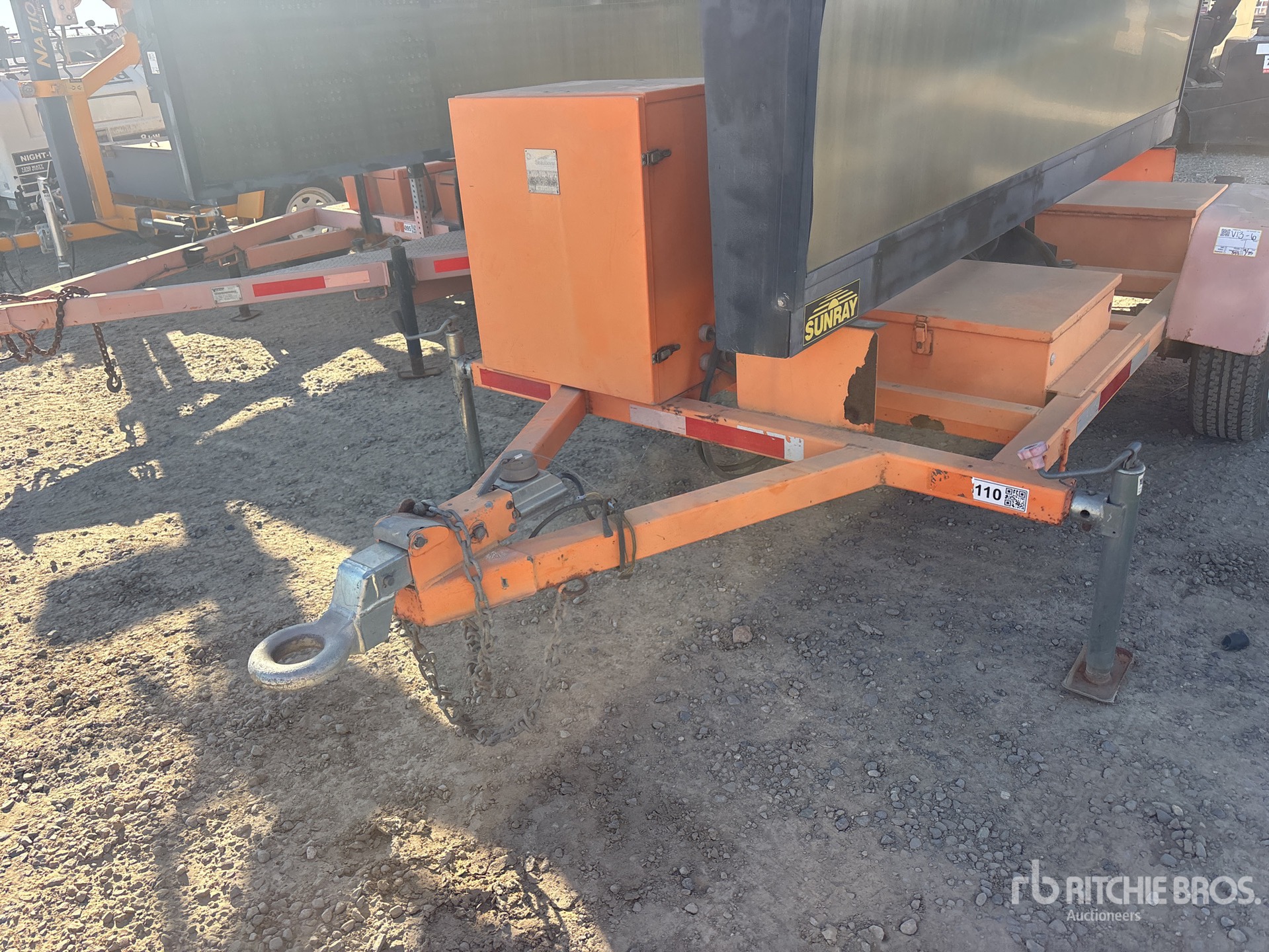 Display Solutions SUNRAY