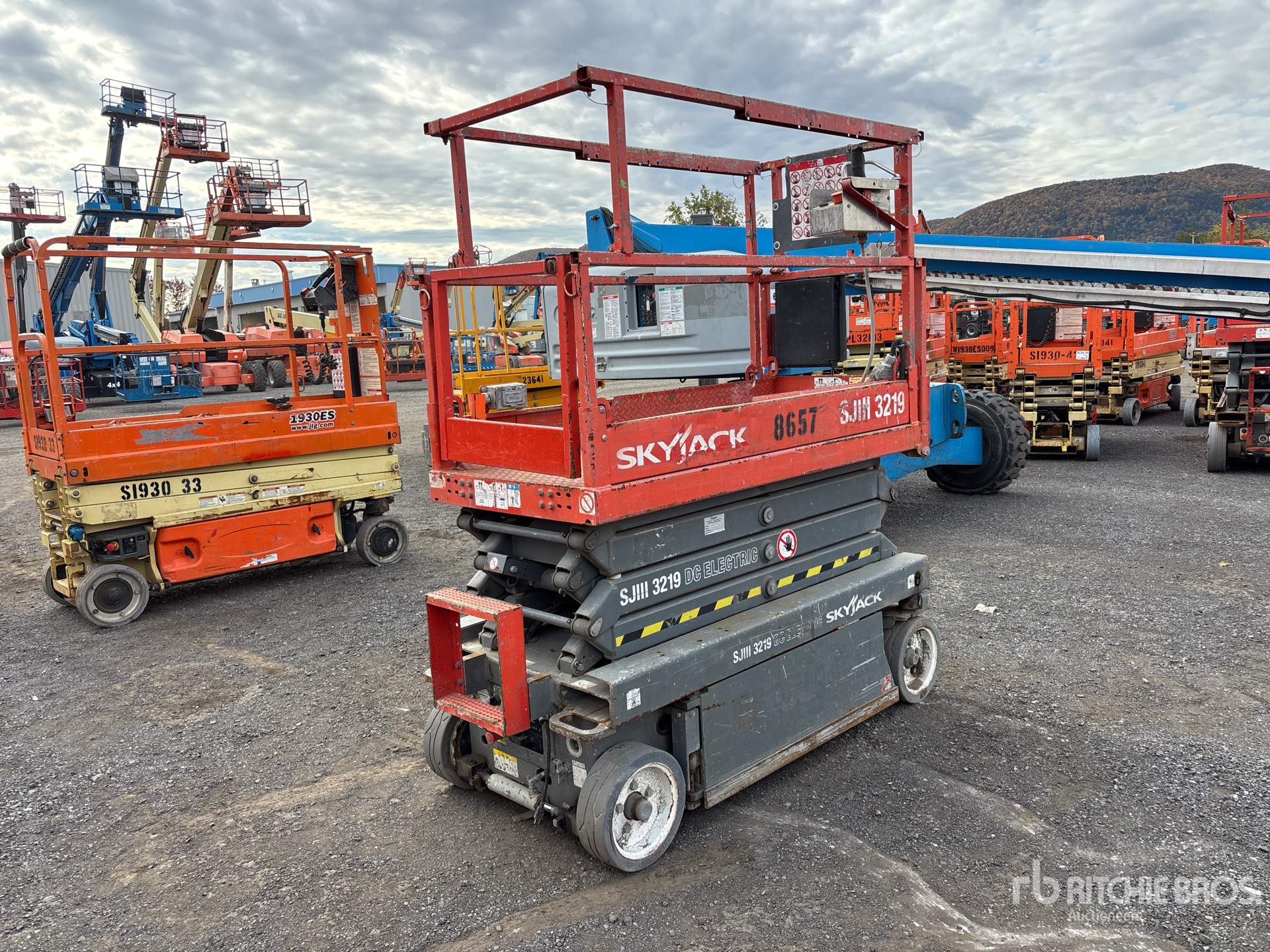 2013 Skyjack SJIII3219