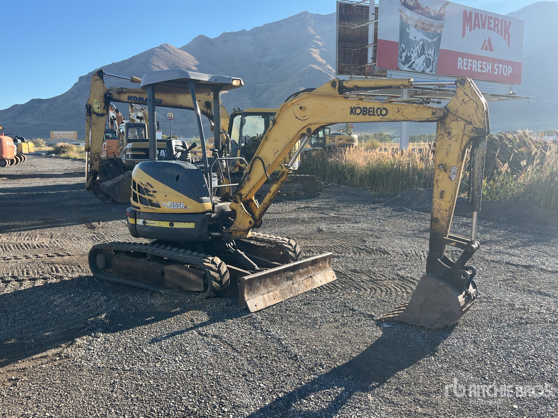 Kobelco SK35SR-3