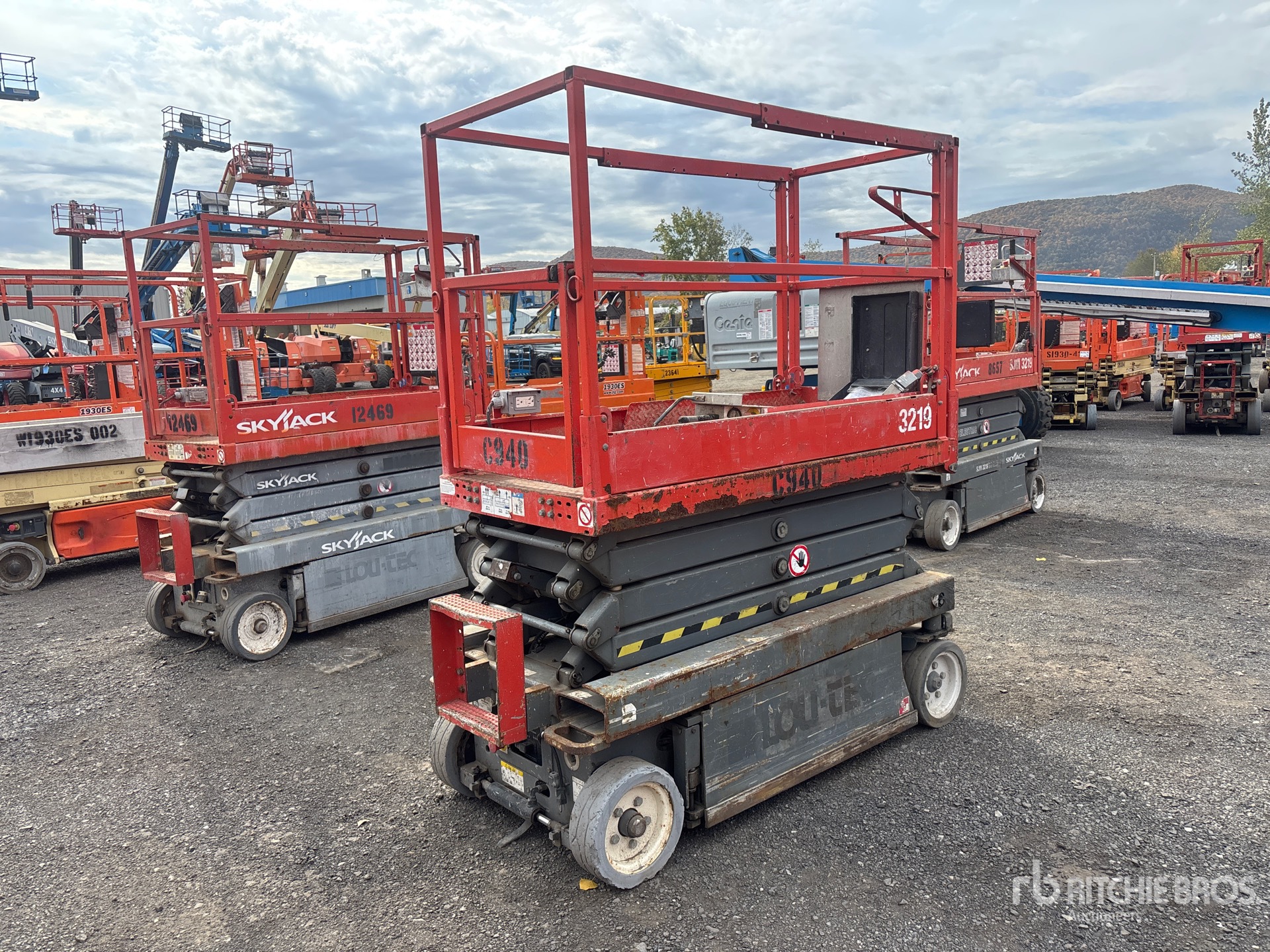 2015 Skyjack SJIII3219