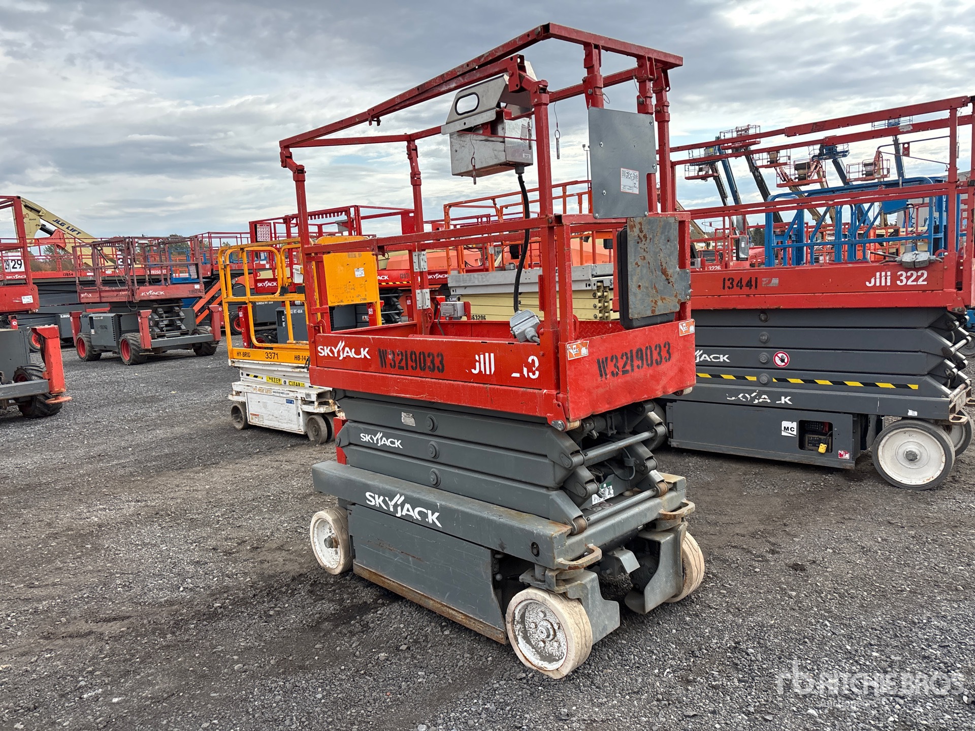 2014 Skyjack SJIII3219