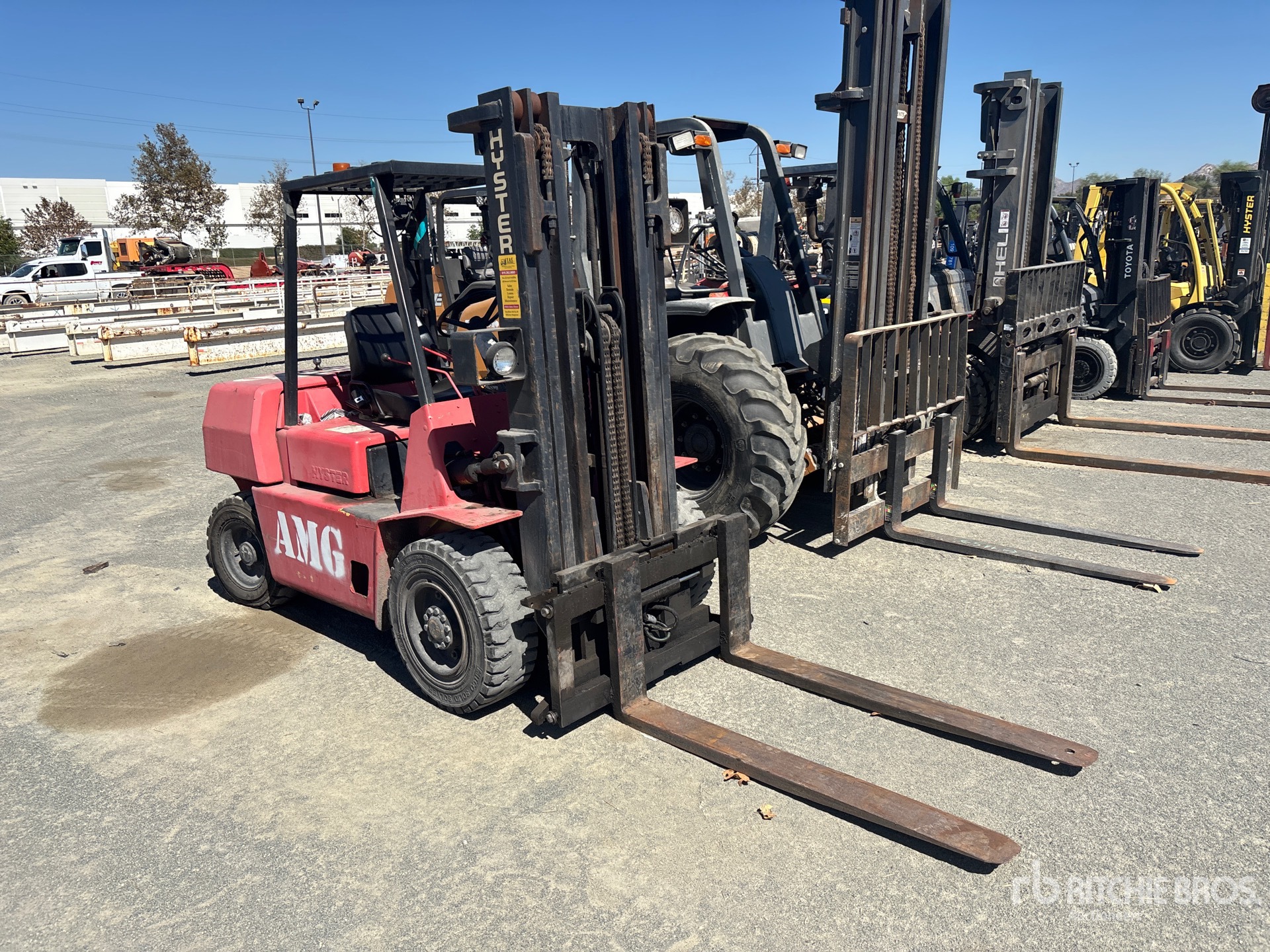 Hyster PNEUMATIC TIRE