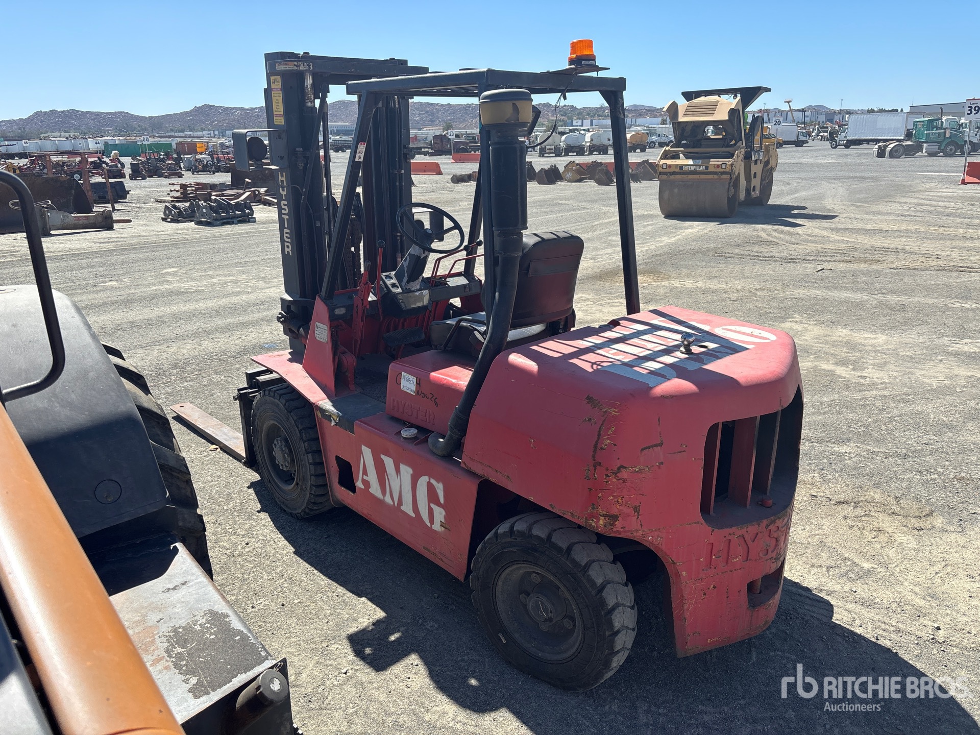 Hyster PNEUMATIC TIRE