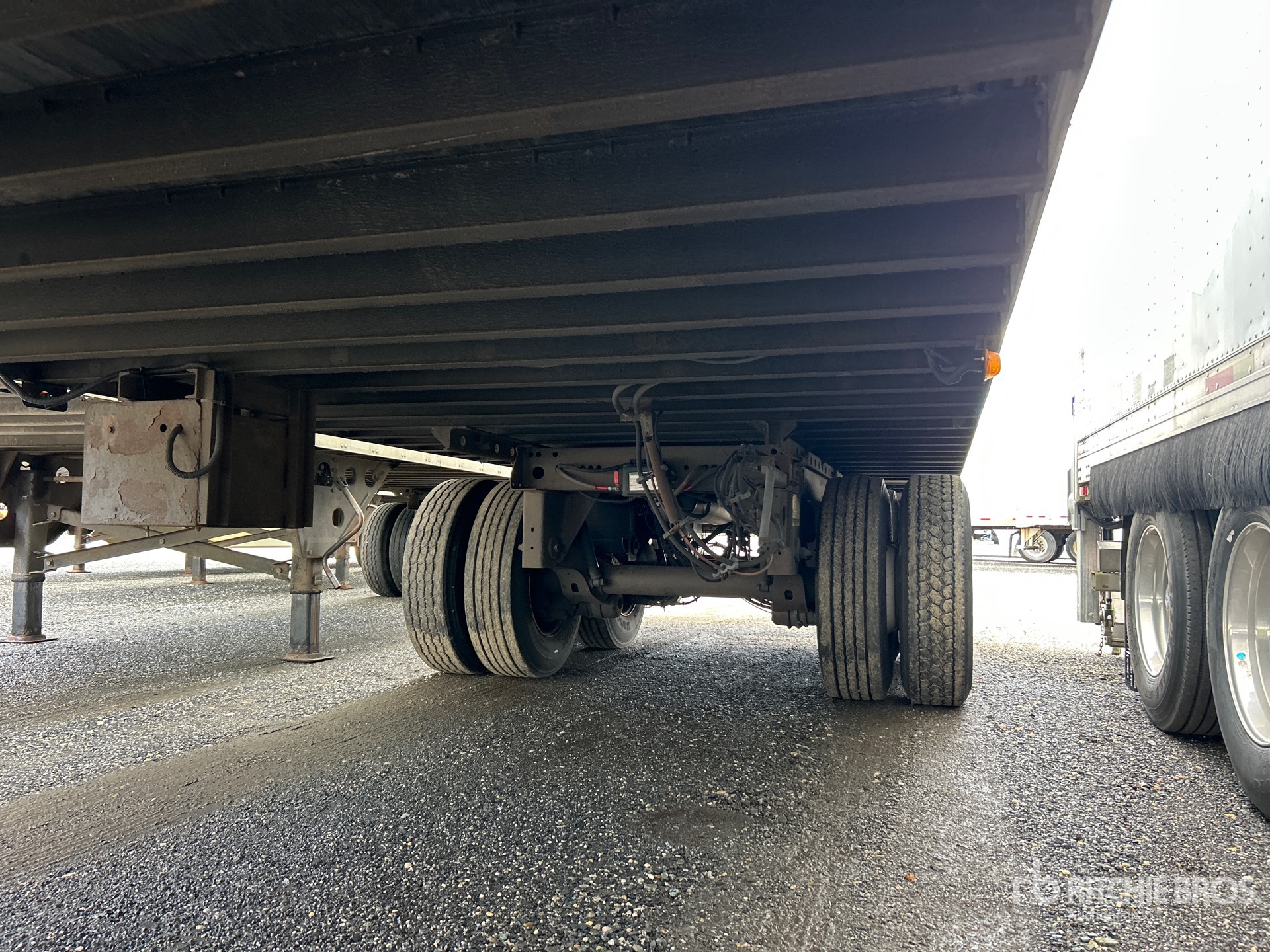 2014 Utility 36 ft x 102 in T/A