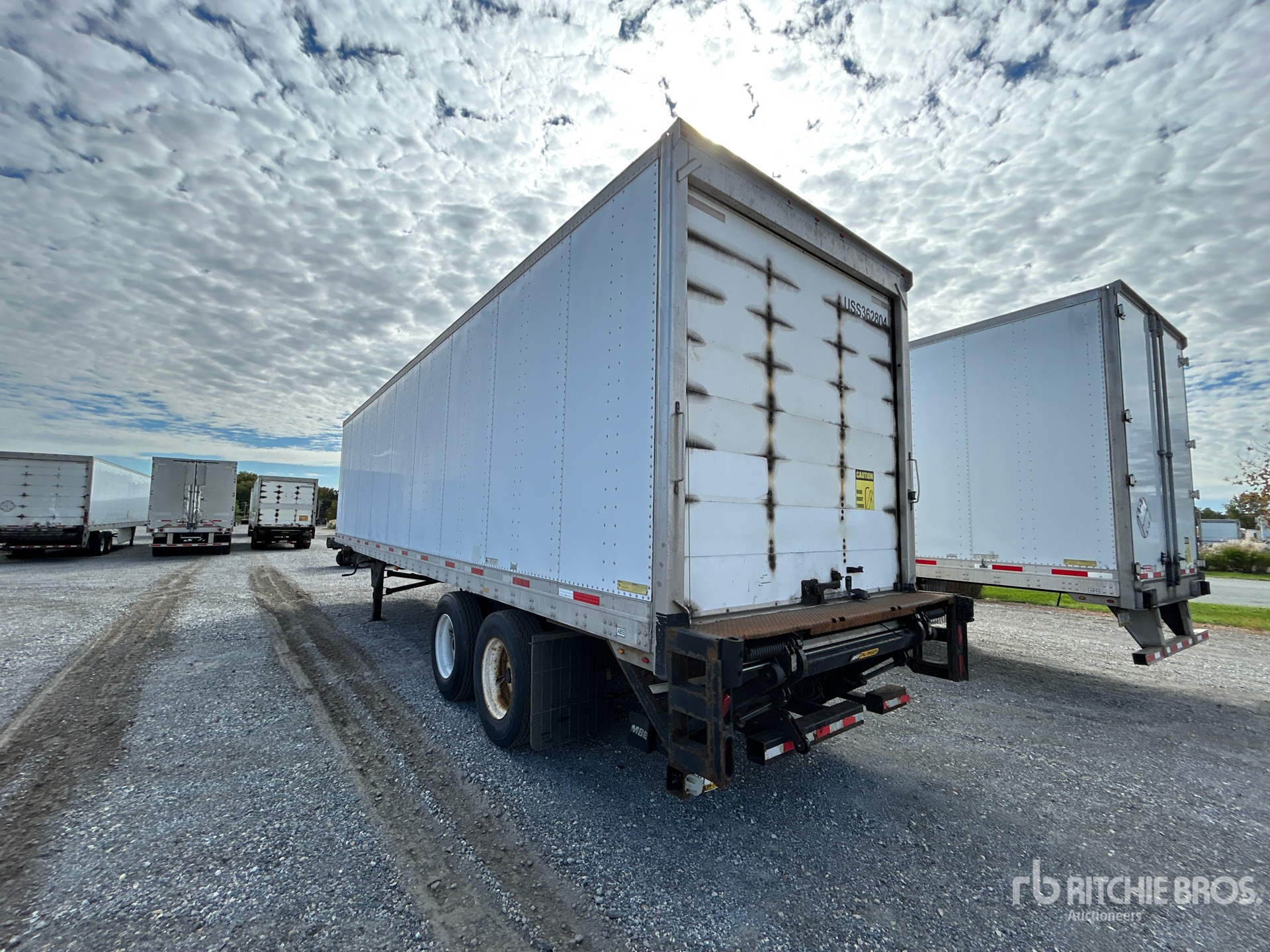 2014 Utility 36 ft x 102 in T/A