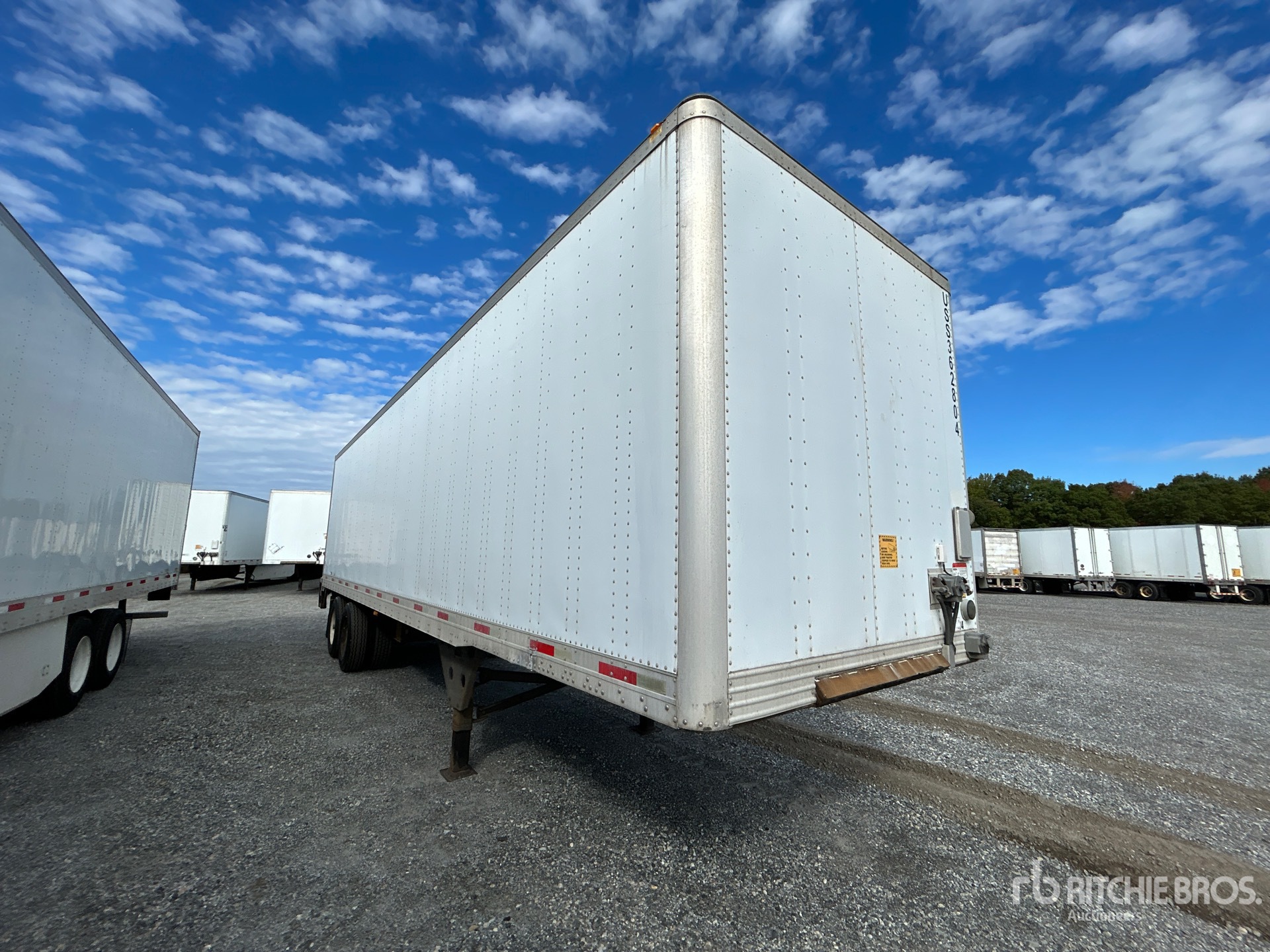 2014 Utility 36 ft x 102 in T/A
