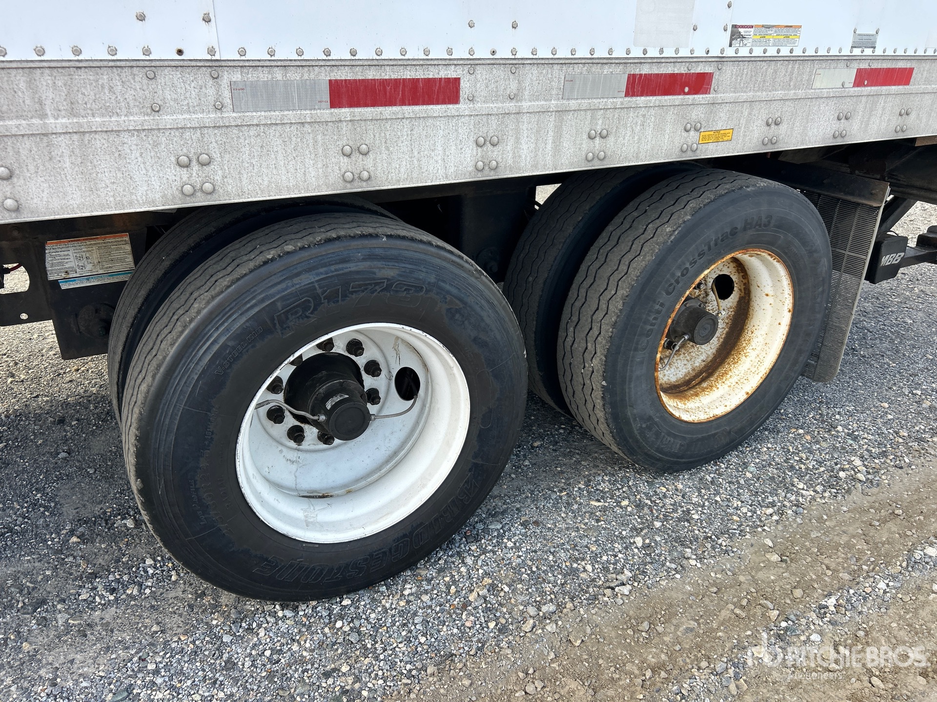 2014 Utility 36 ft x 102 in T/A