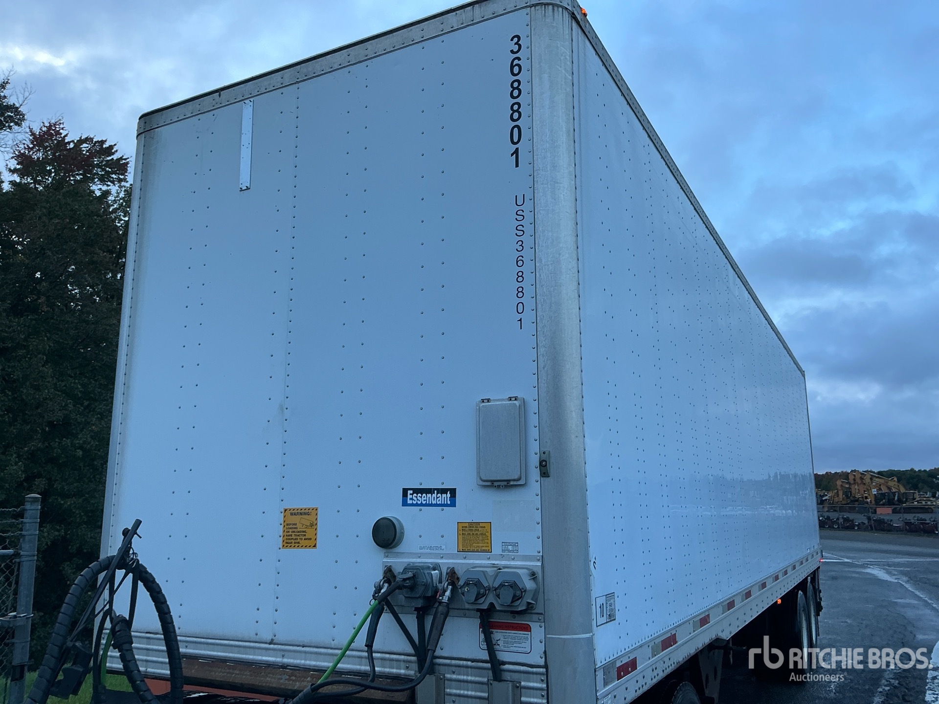 2015 Utility 36 ft x 102 in T/A