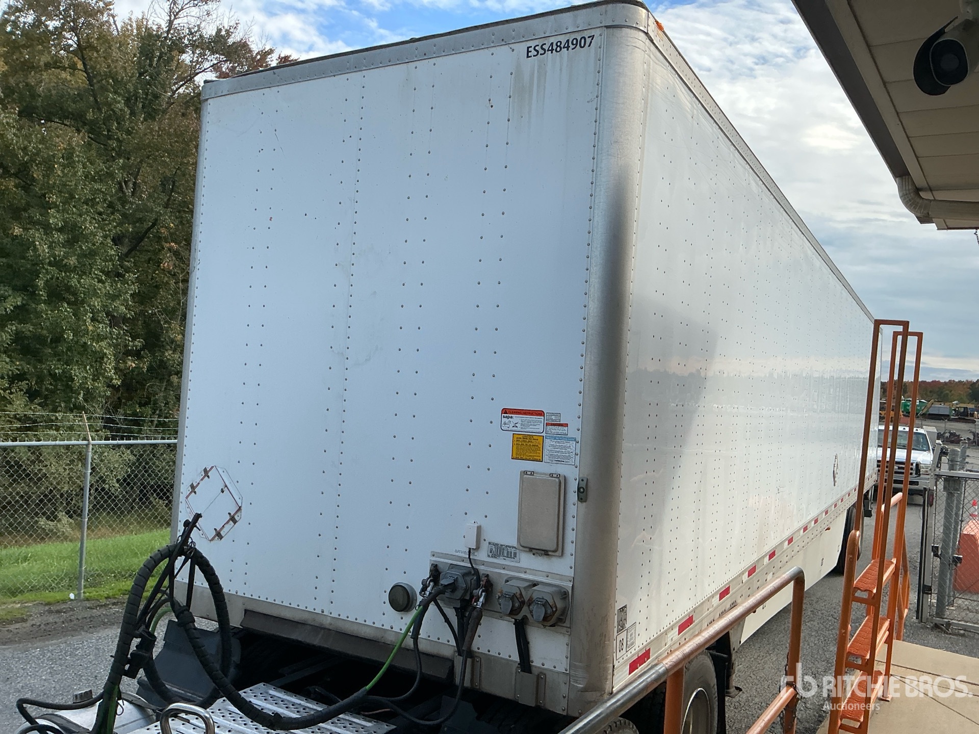 2018 Utility 48 ft x 102 in T/A