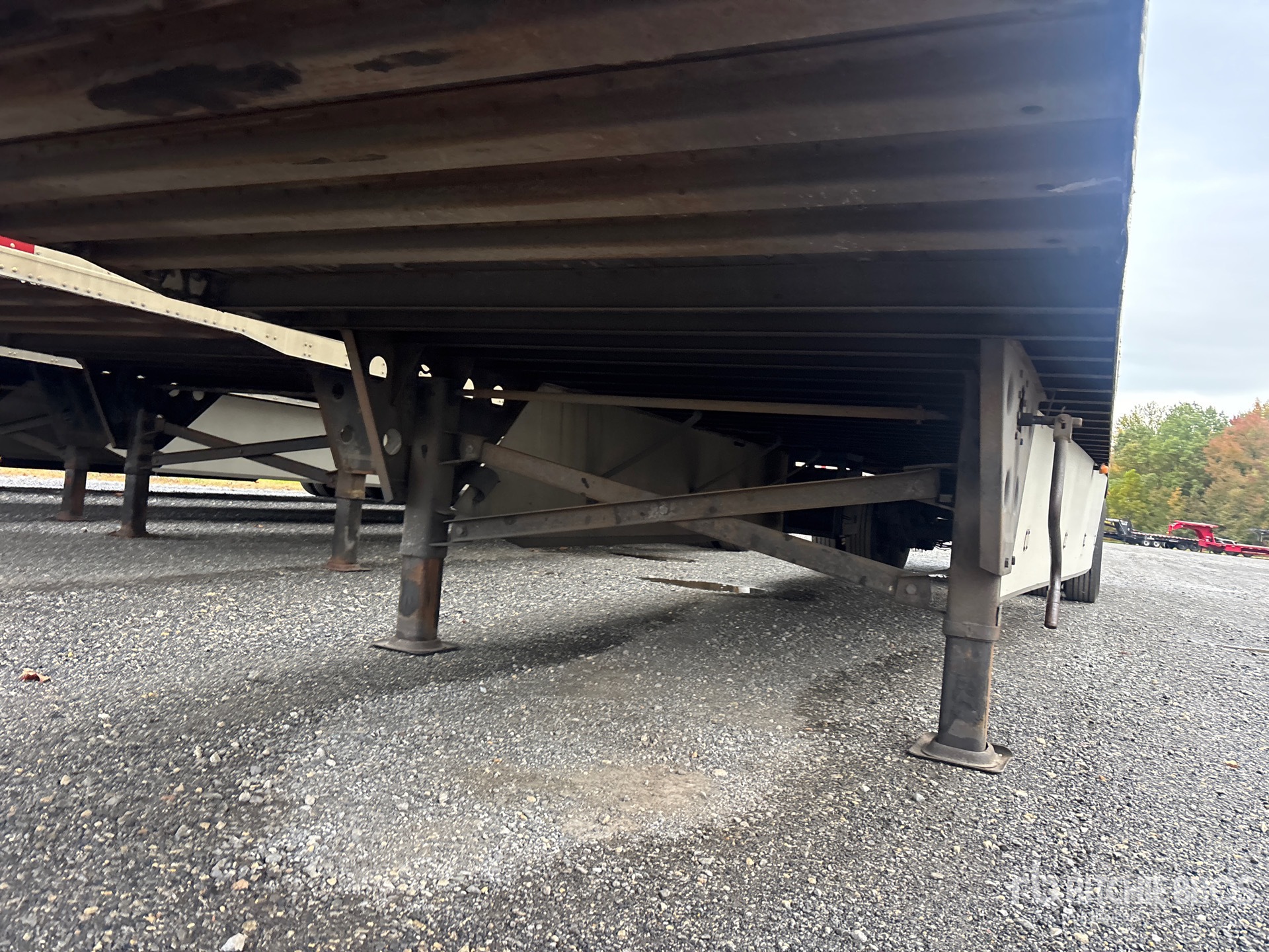 2018 Utility 48 ft x 102 in T/A