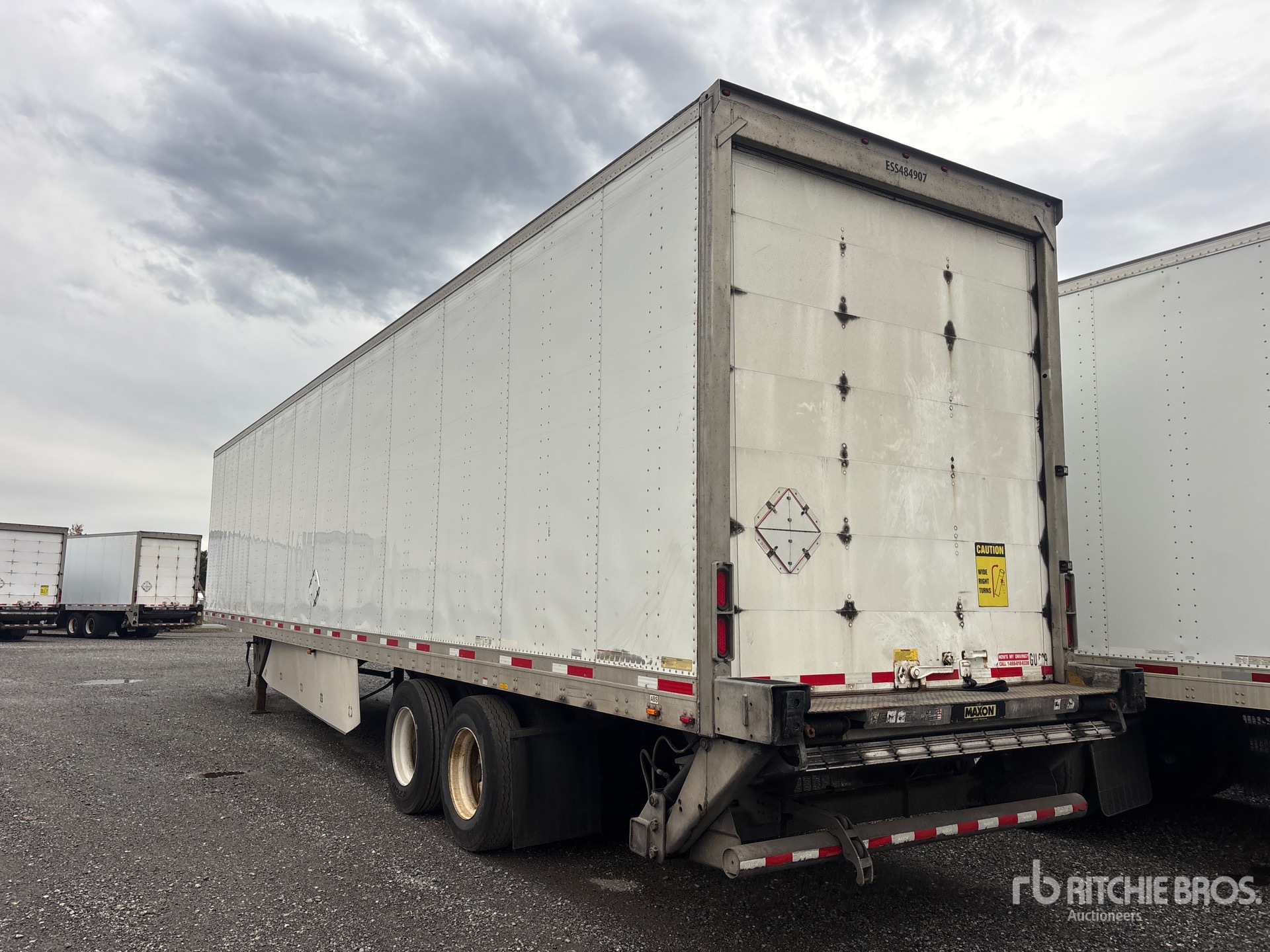 2018 Utility 48 ft x 102 in T/A
