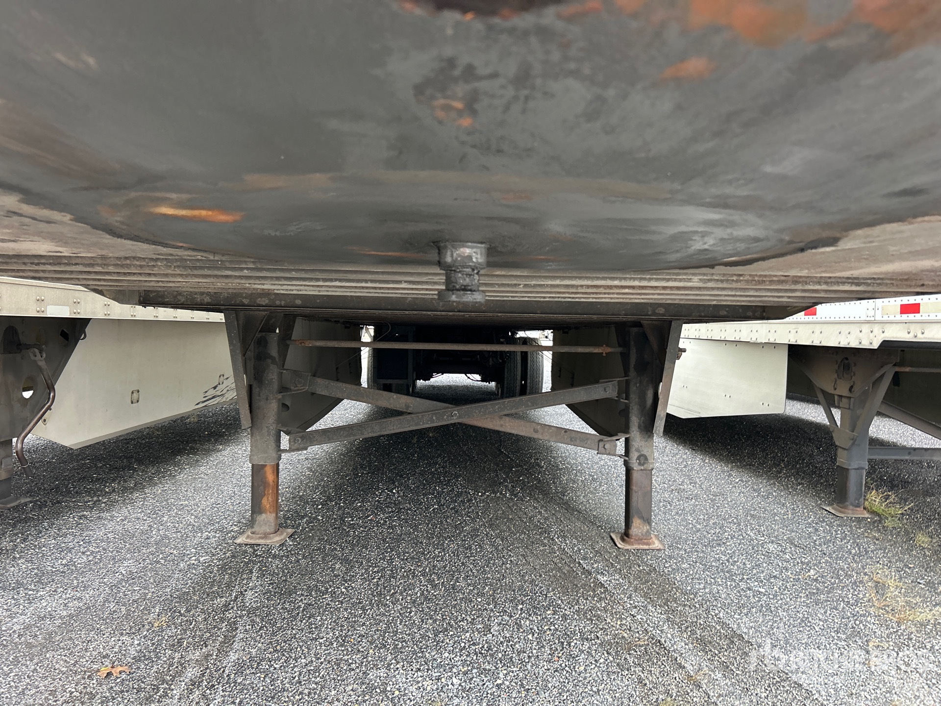 2018 Utility 48 ft x 102 in T/A