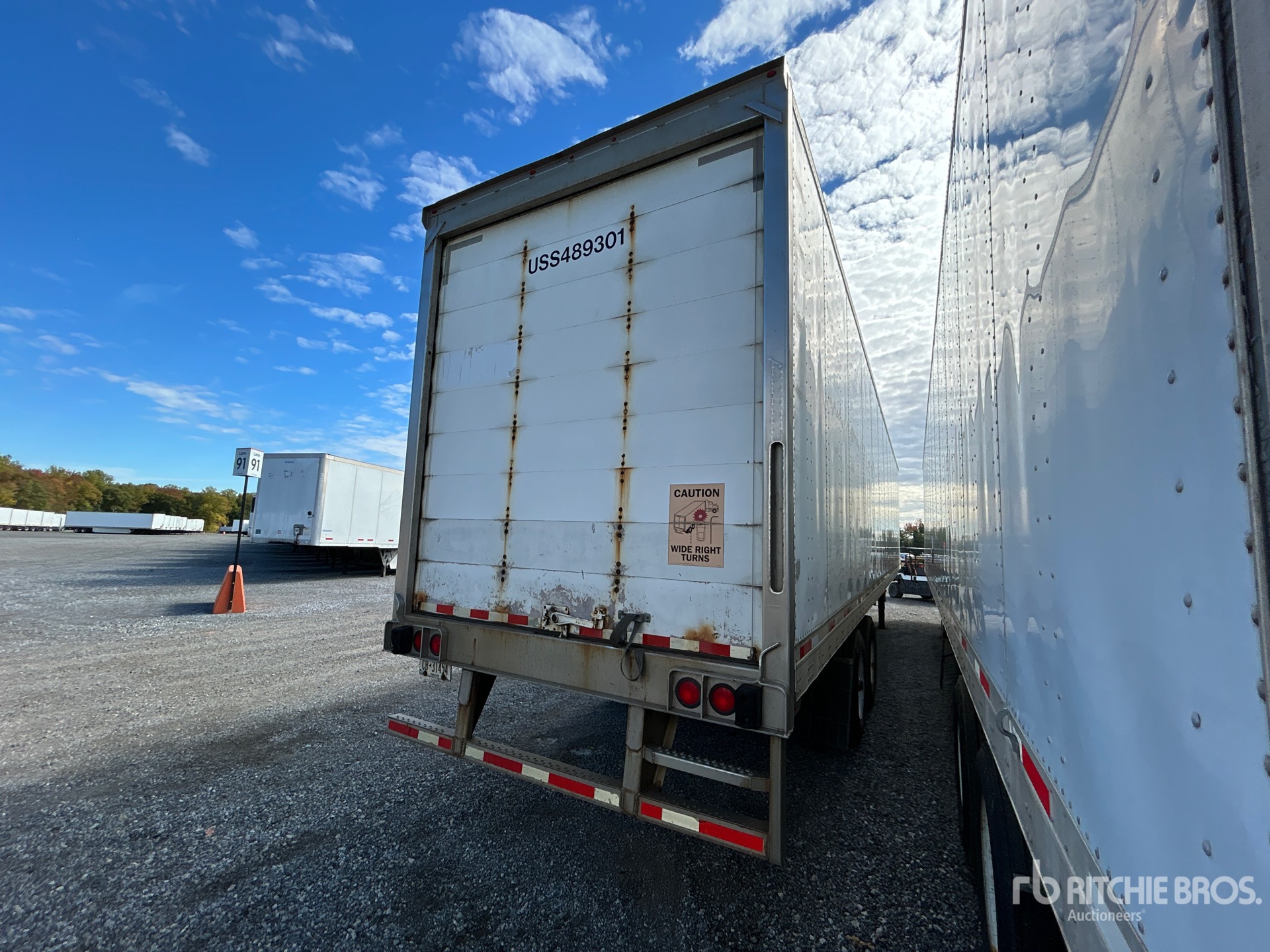 2015 Utility 48 ft x 102 in T/A