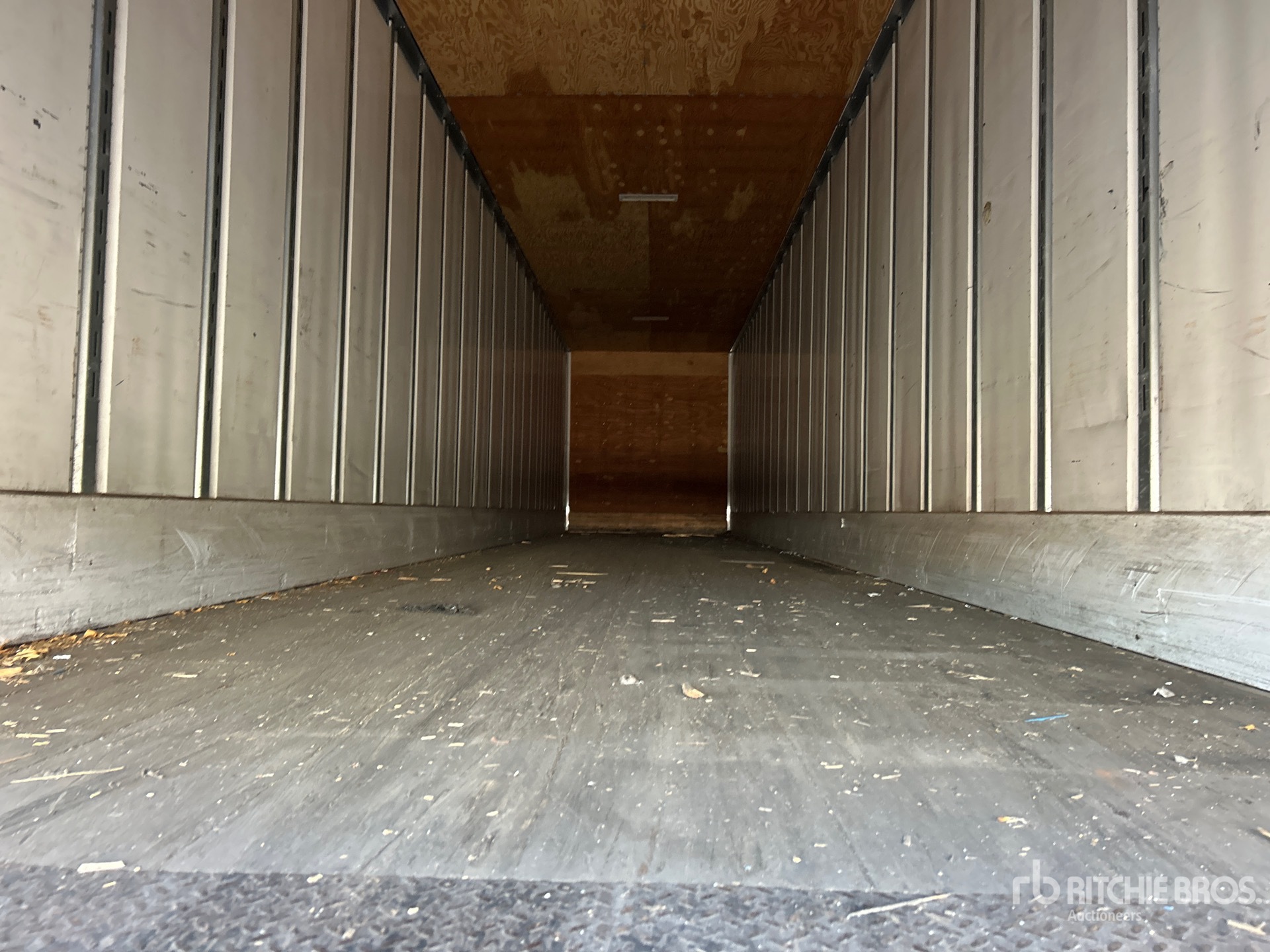 2018 Utility 48 ft x 102 in S/A