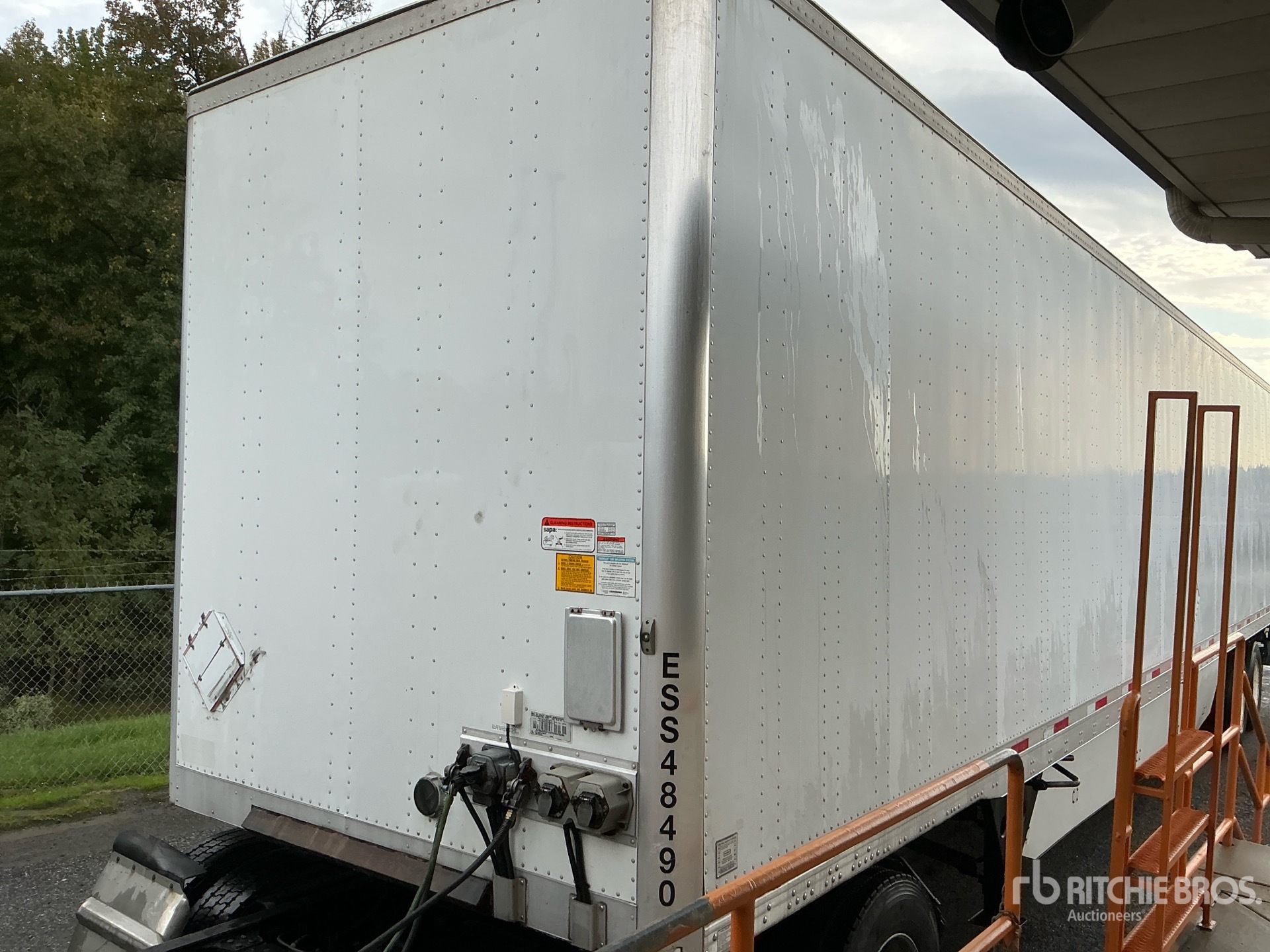 2018 Utility 48 ft x 102 in S/A
