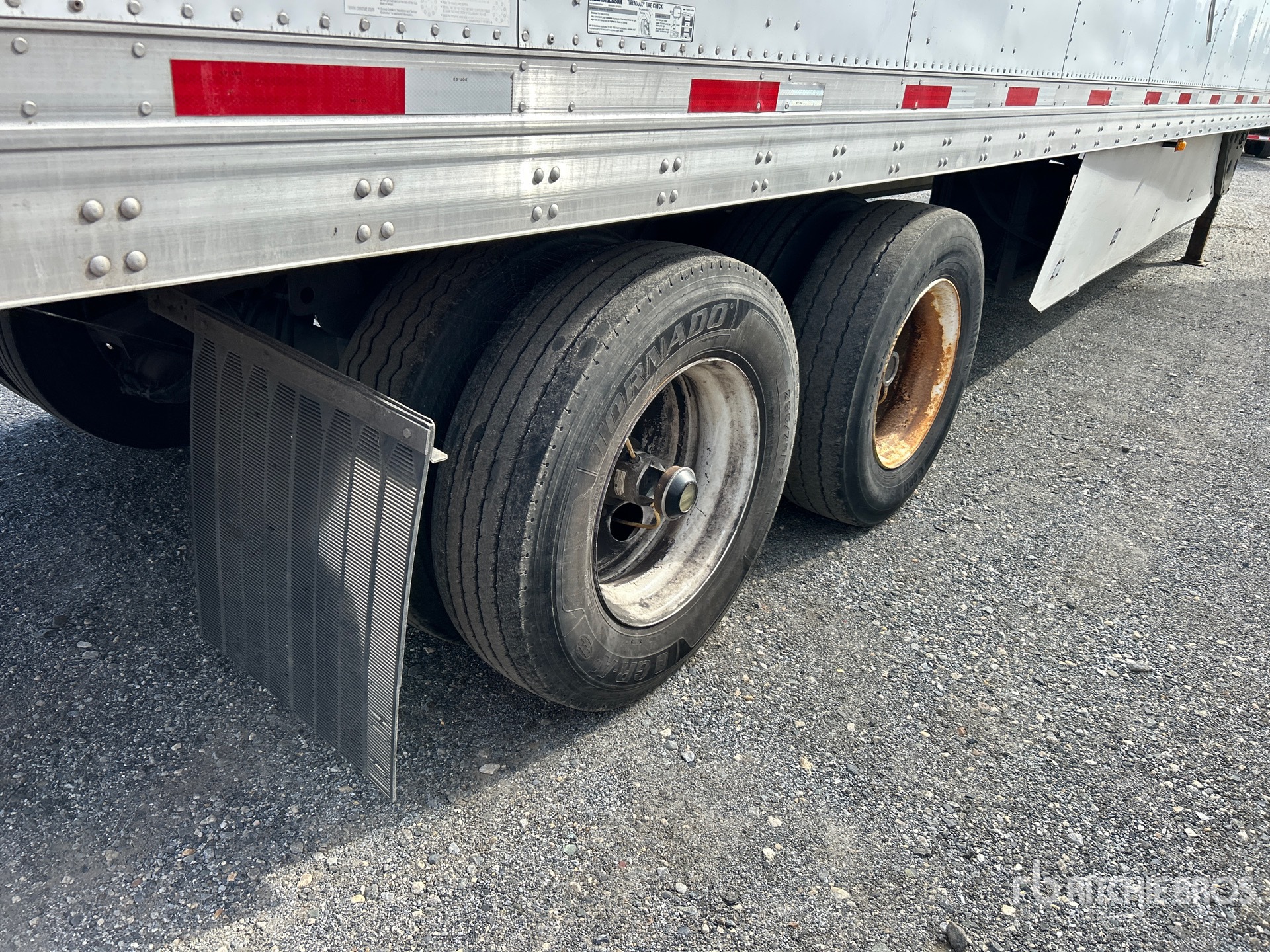 2018 Utility 48 ft x 102 in S/A