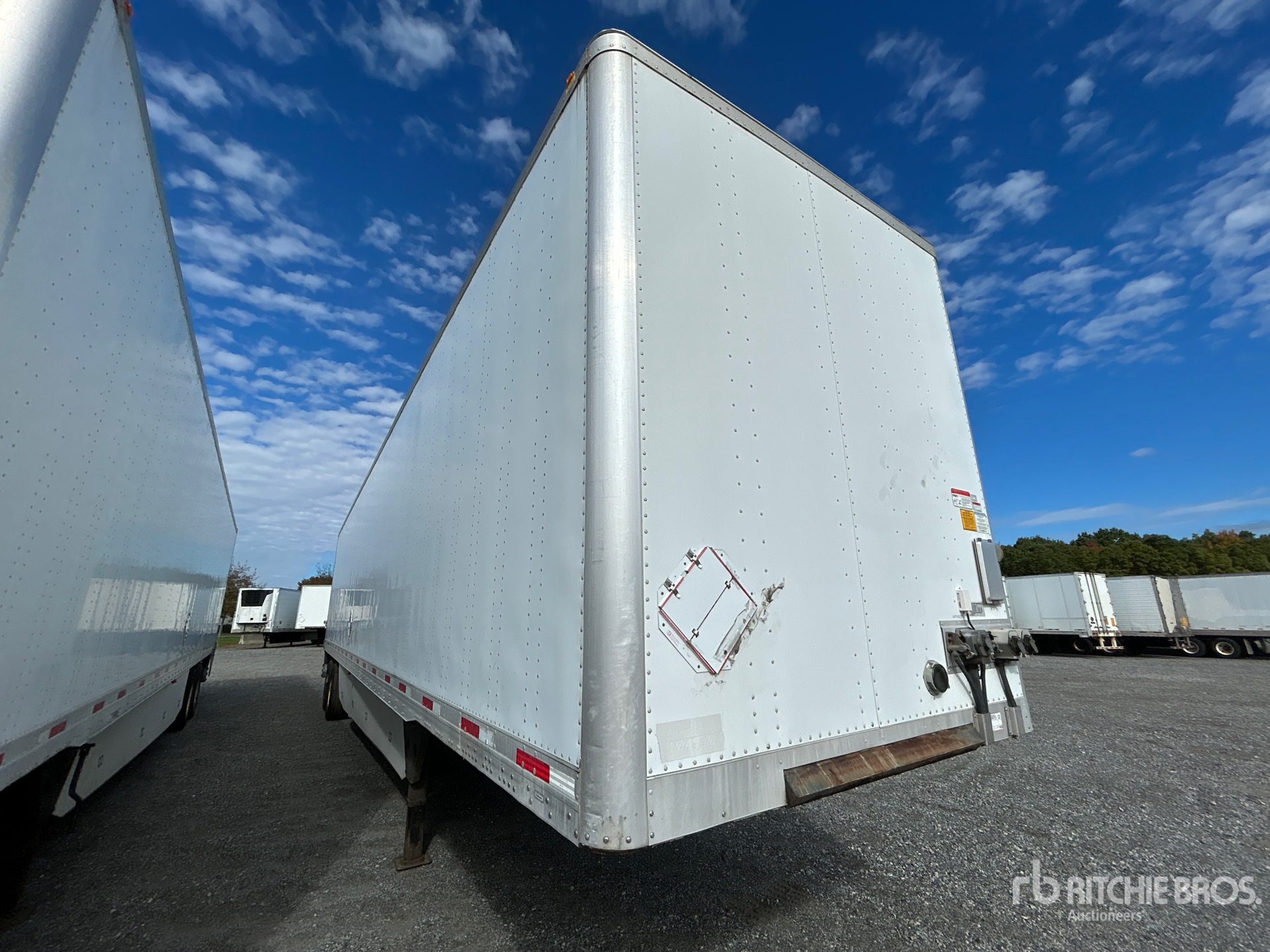 2018 Utility 48 ft x 102 in S/A