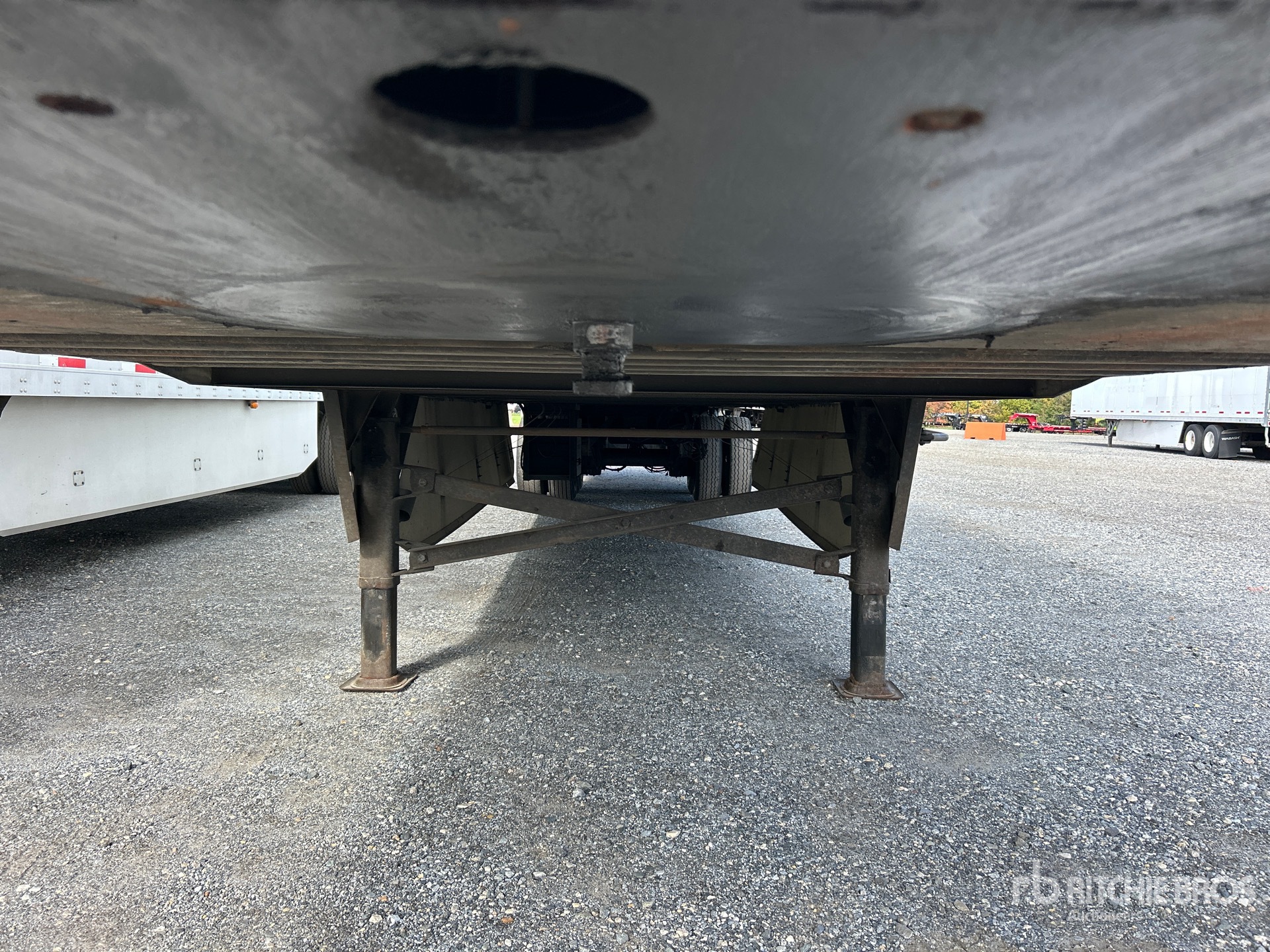 2018 Utility 48 ft x 102 in S/A