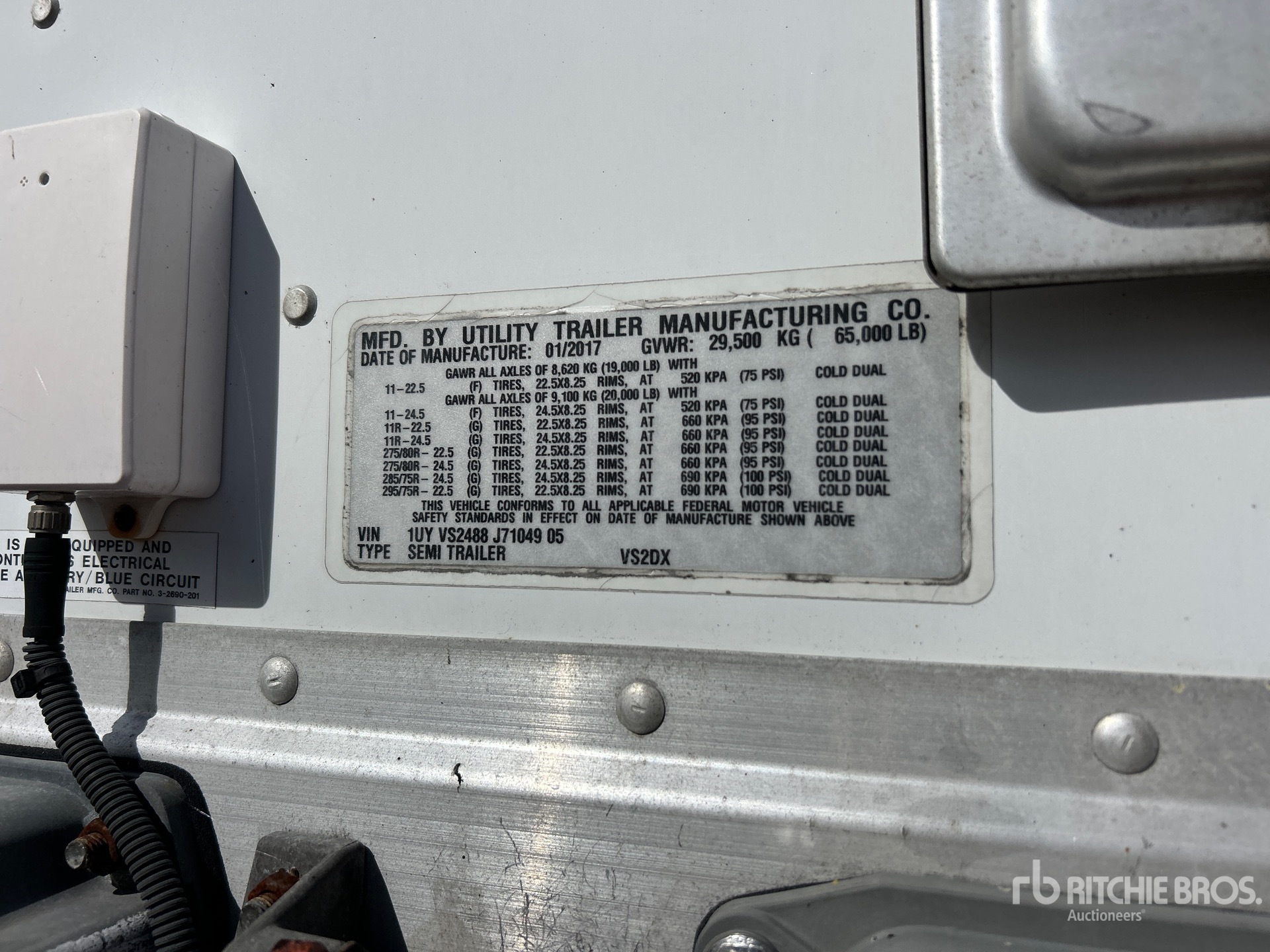 2018 Utility 48 ft x 102 in T/A