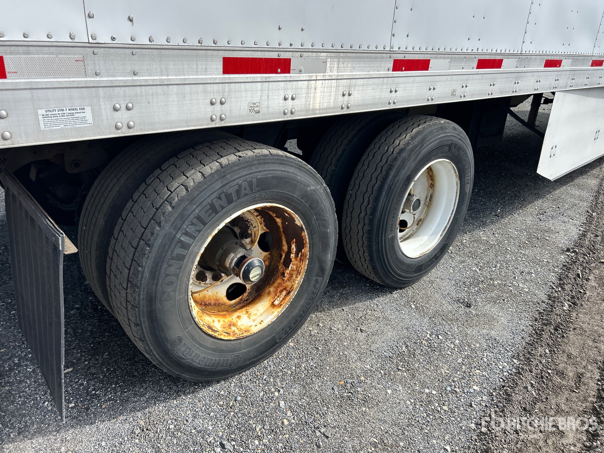 2019 Utility 48 ft x 102 in T/A