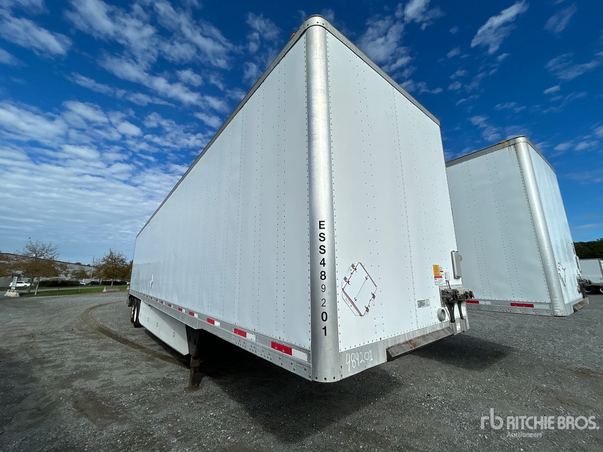2019 Utility 48 ft x 102 in T/A