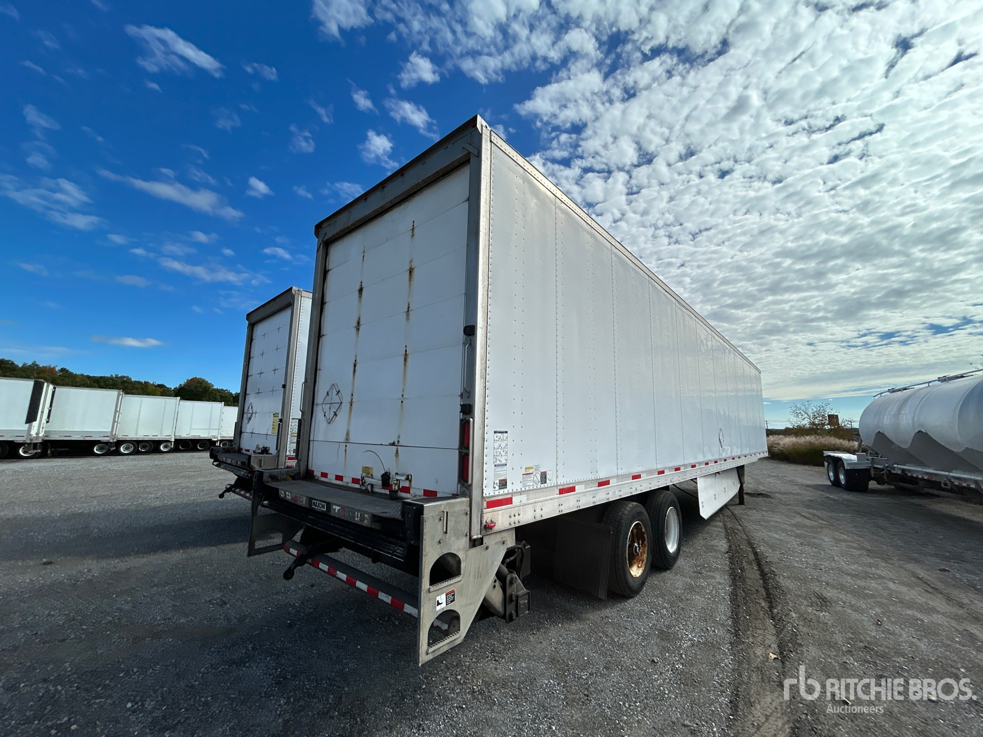 2019 Utility 48 ft x 102 in T/A