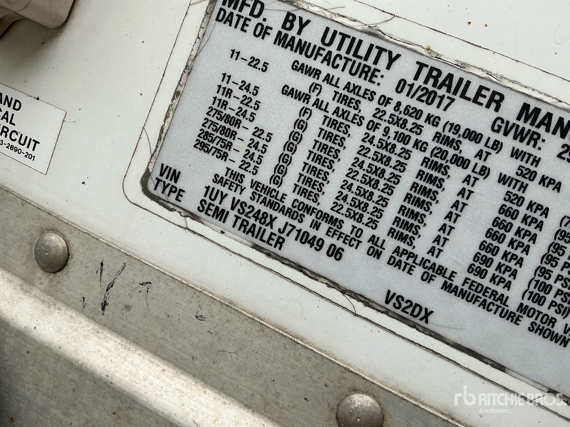 2018 Utility 48 ft x 102 in T/A