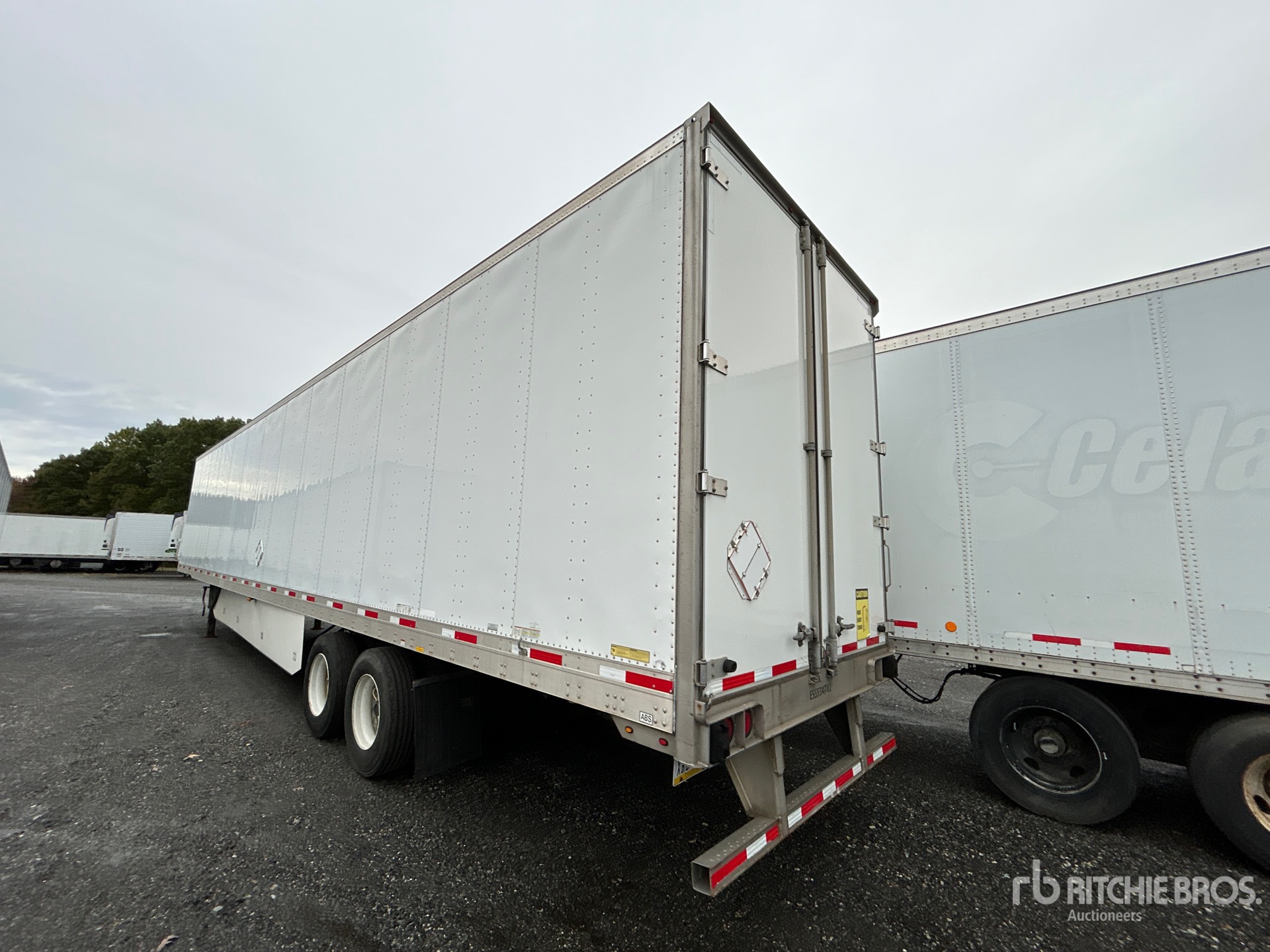 2018 Utility 53 ft x 102 in T/A