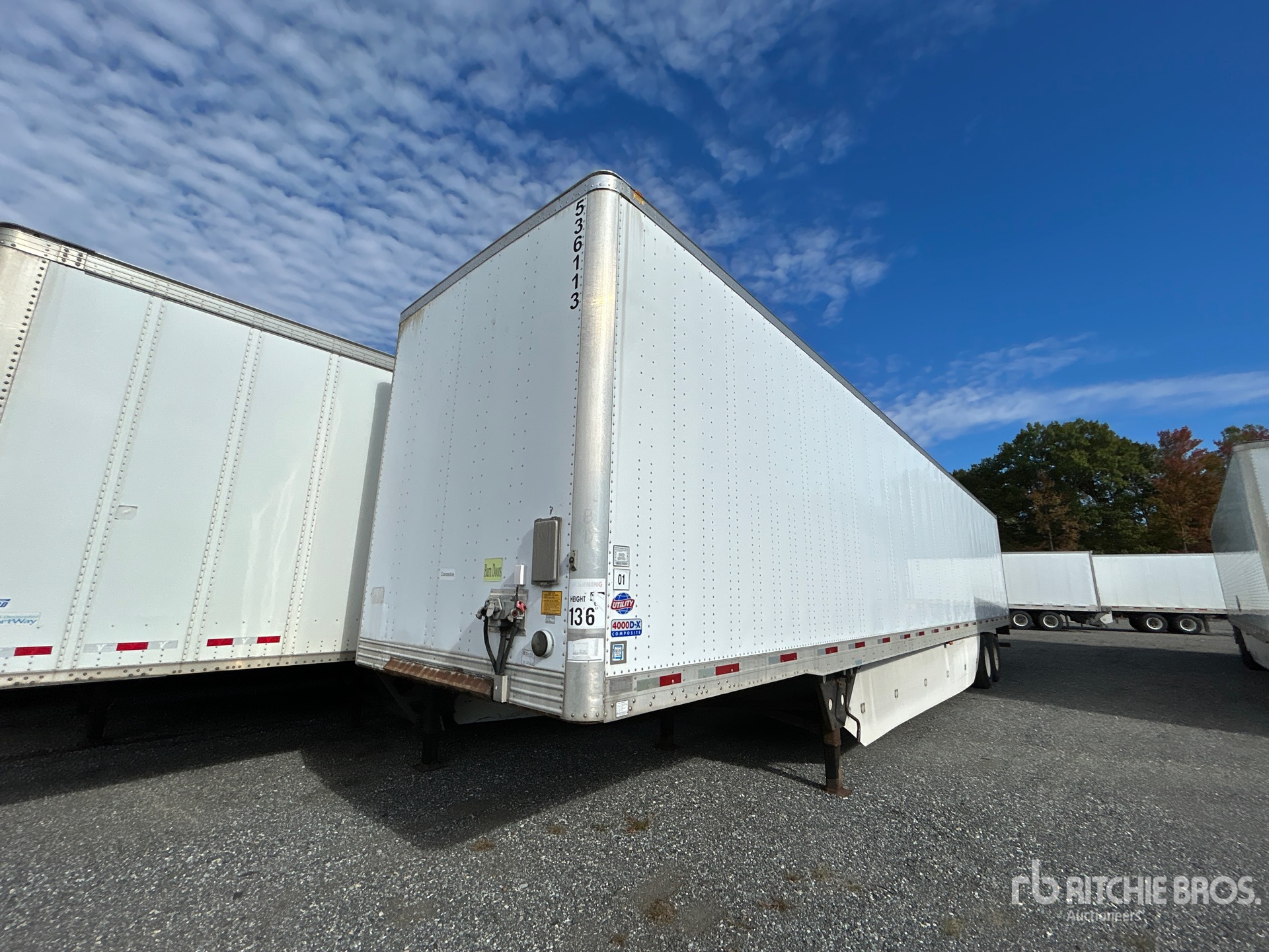 2013 Utility 53 ft x 102 in T/A