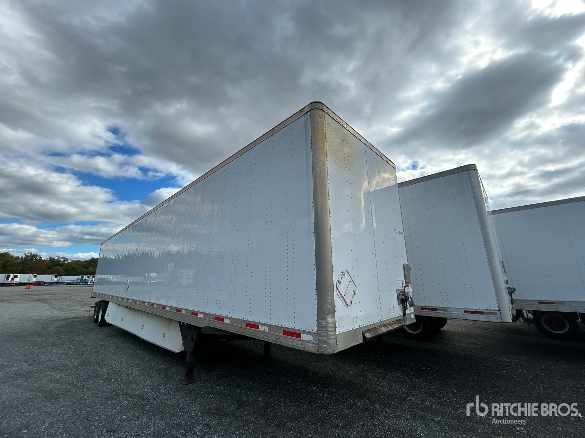 2019 Utility 53 ft x 102 in T/A