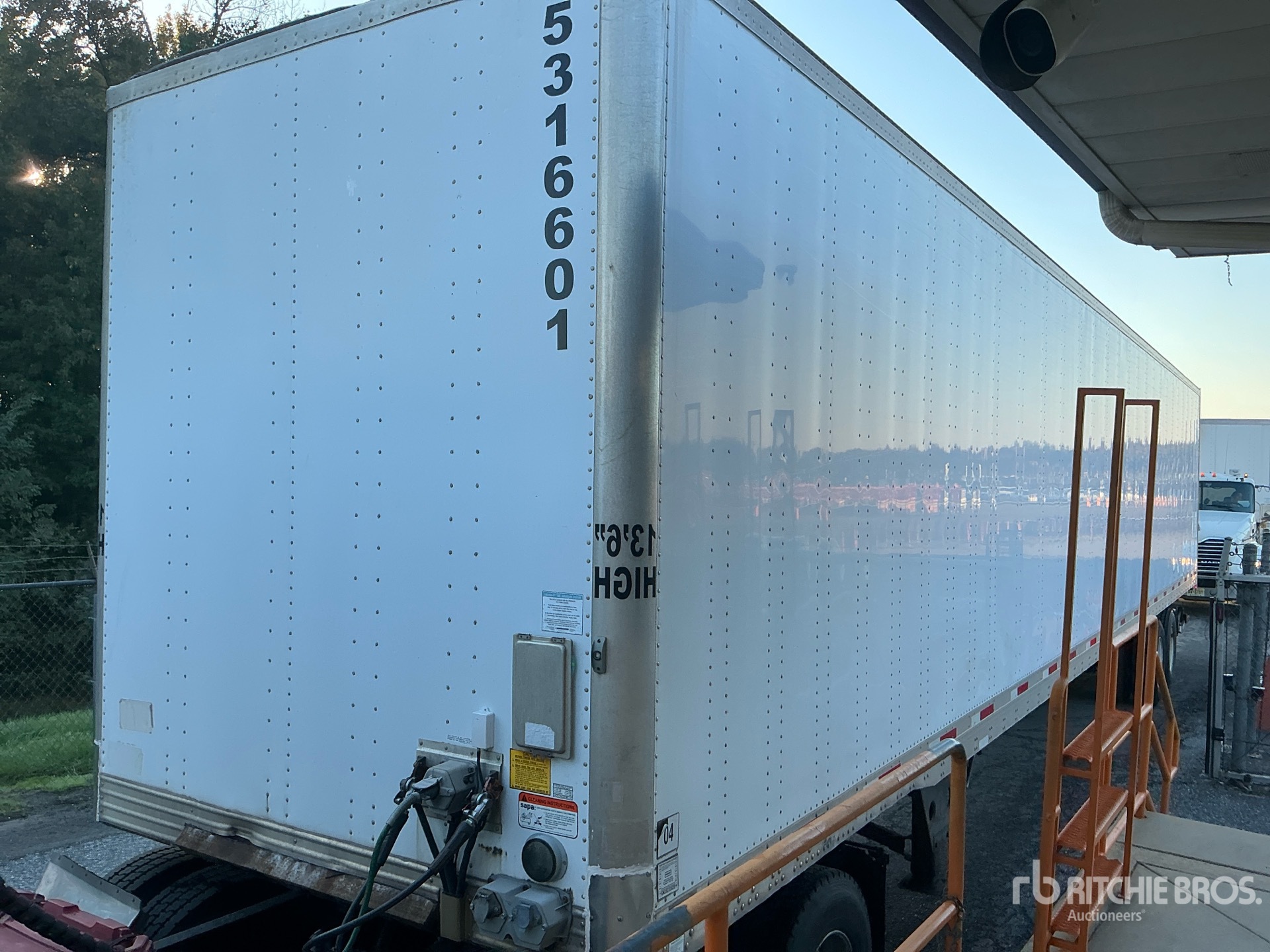2016 Utility 53 ft x 102 in T/A