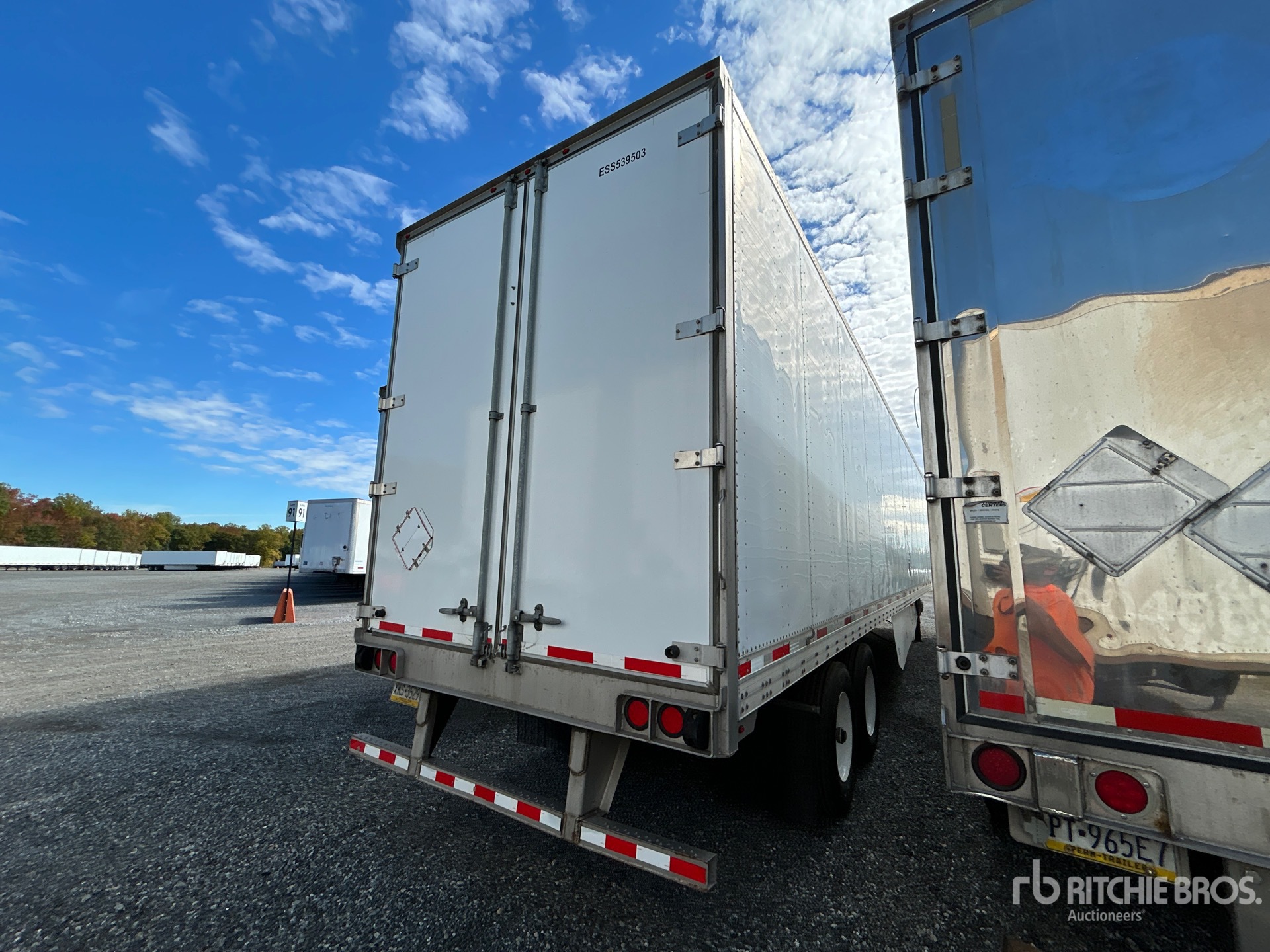 2019 Utility 53 ft x 102 in T/A