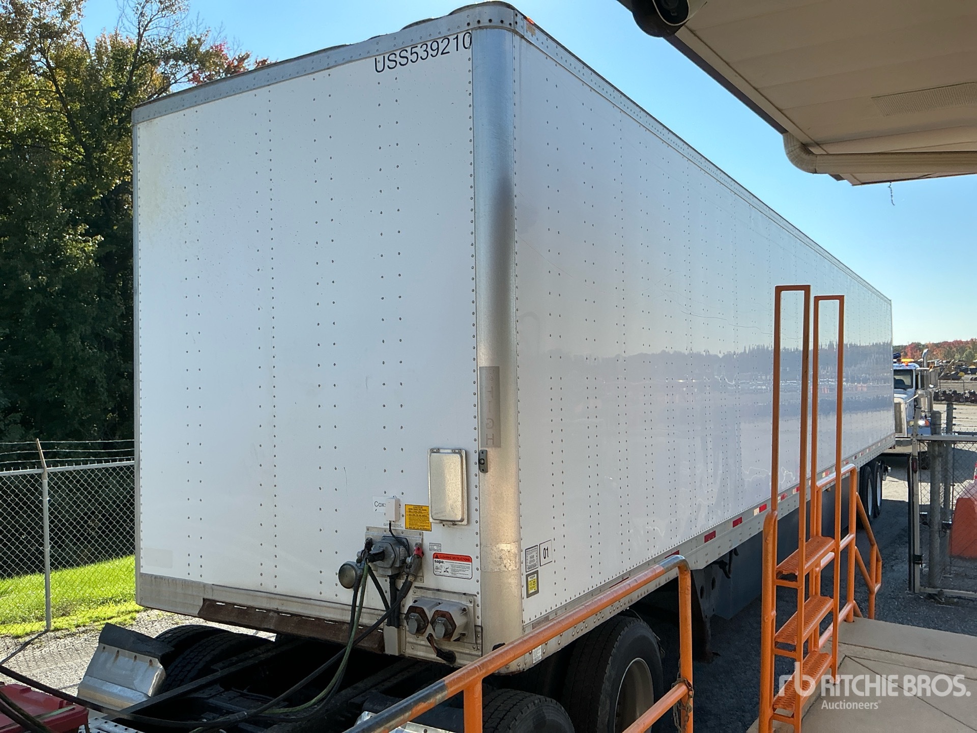 2015 Utility 53 ft x 102 in T/A
