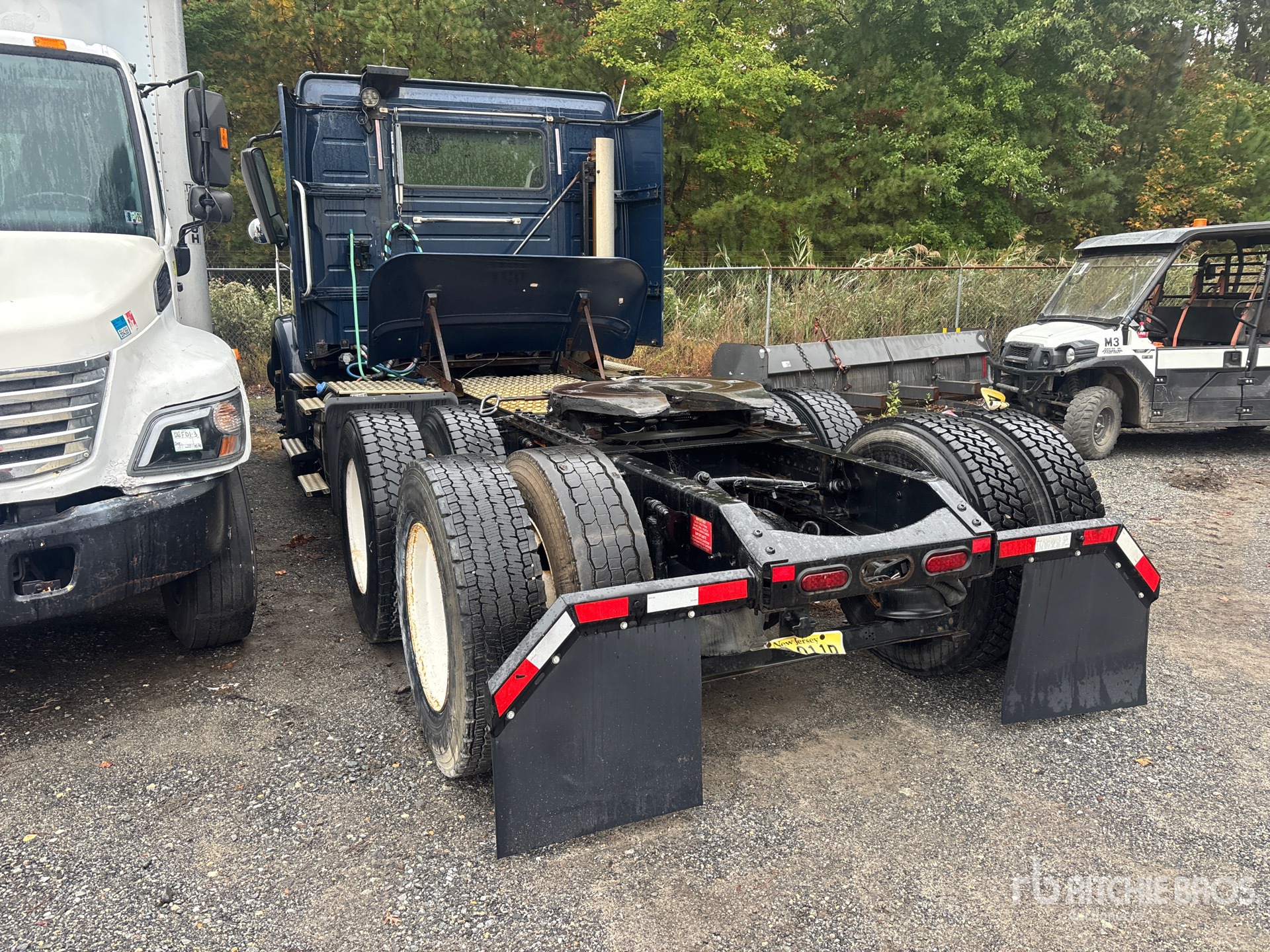 2014 Volvo VNM200