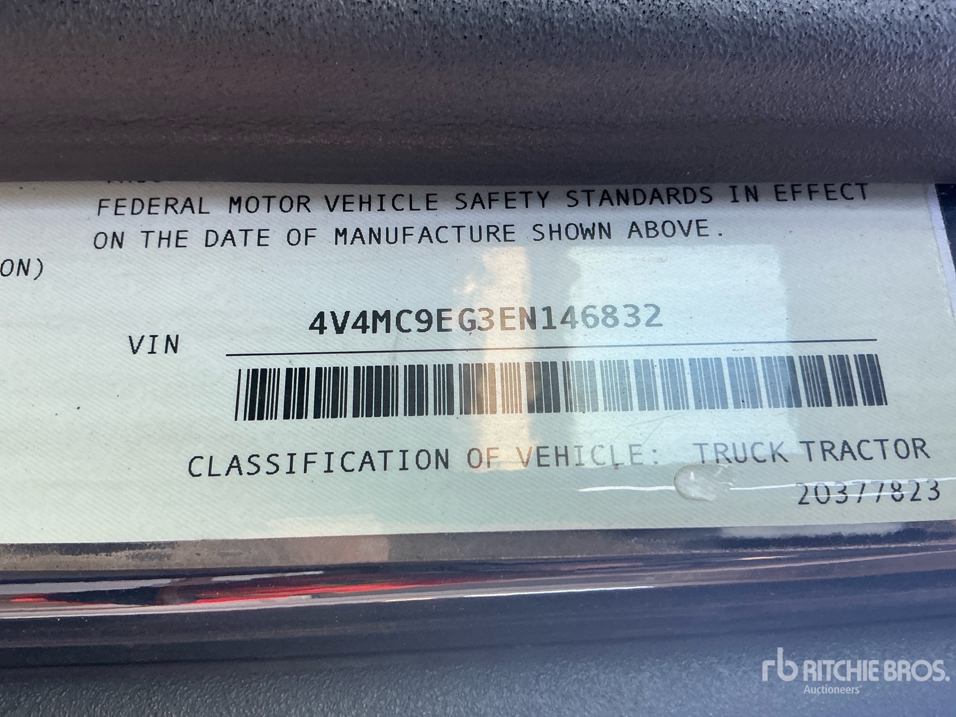2014 Volvo VNM200