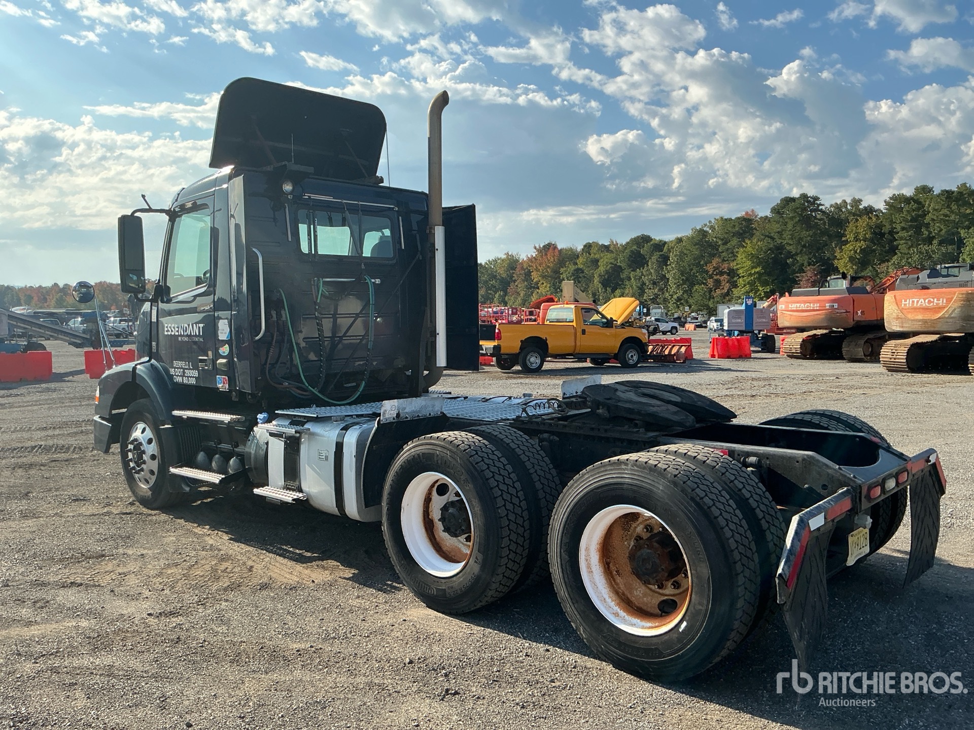 2014 Volvo VNM200