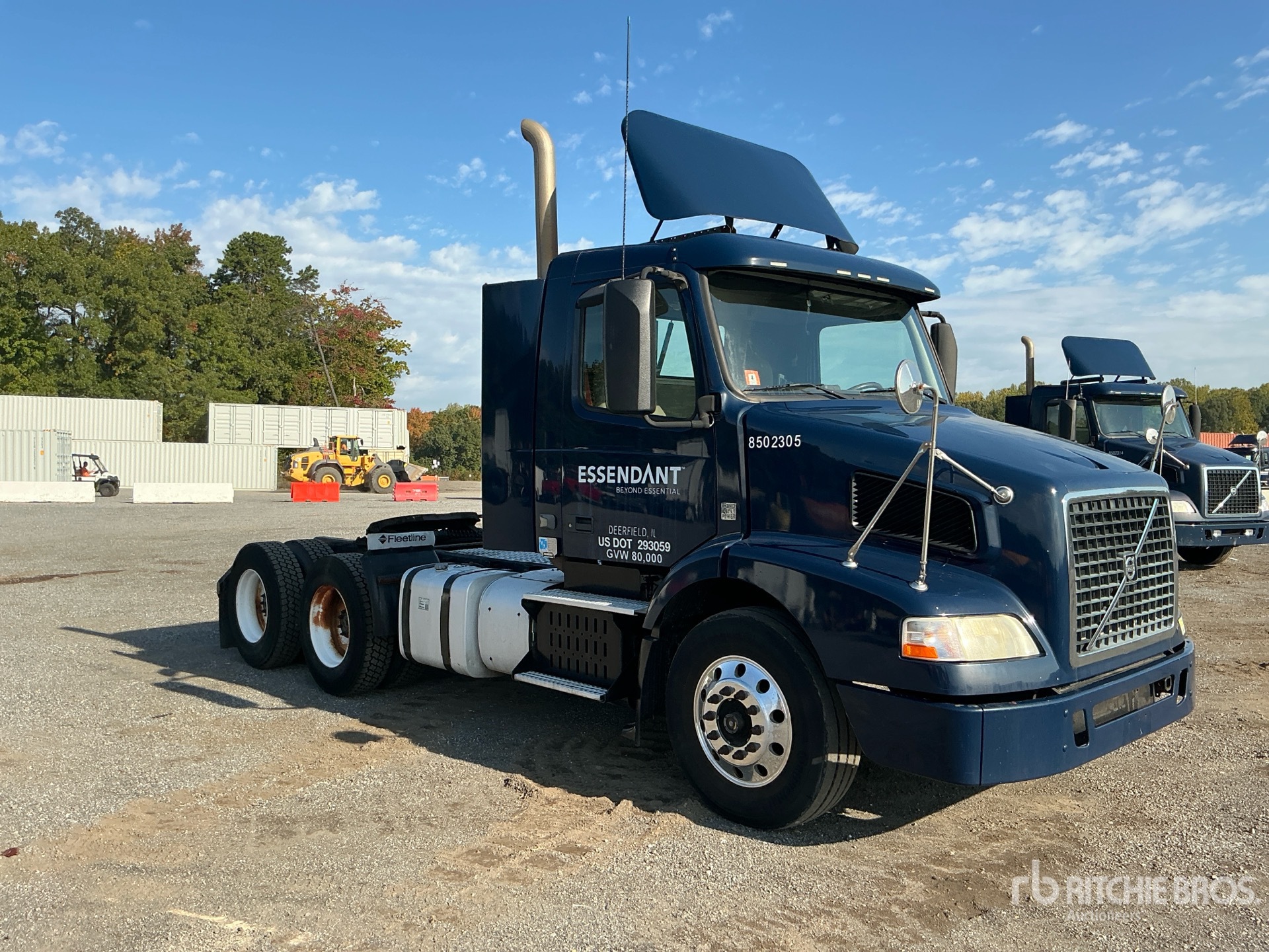 2014 Volvo VNM200