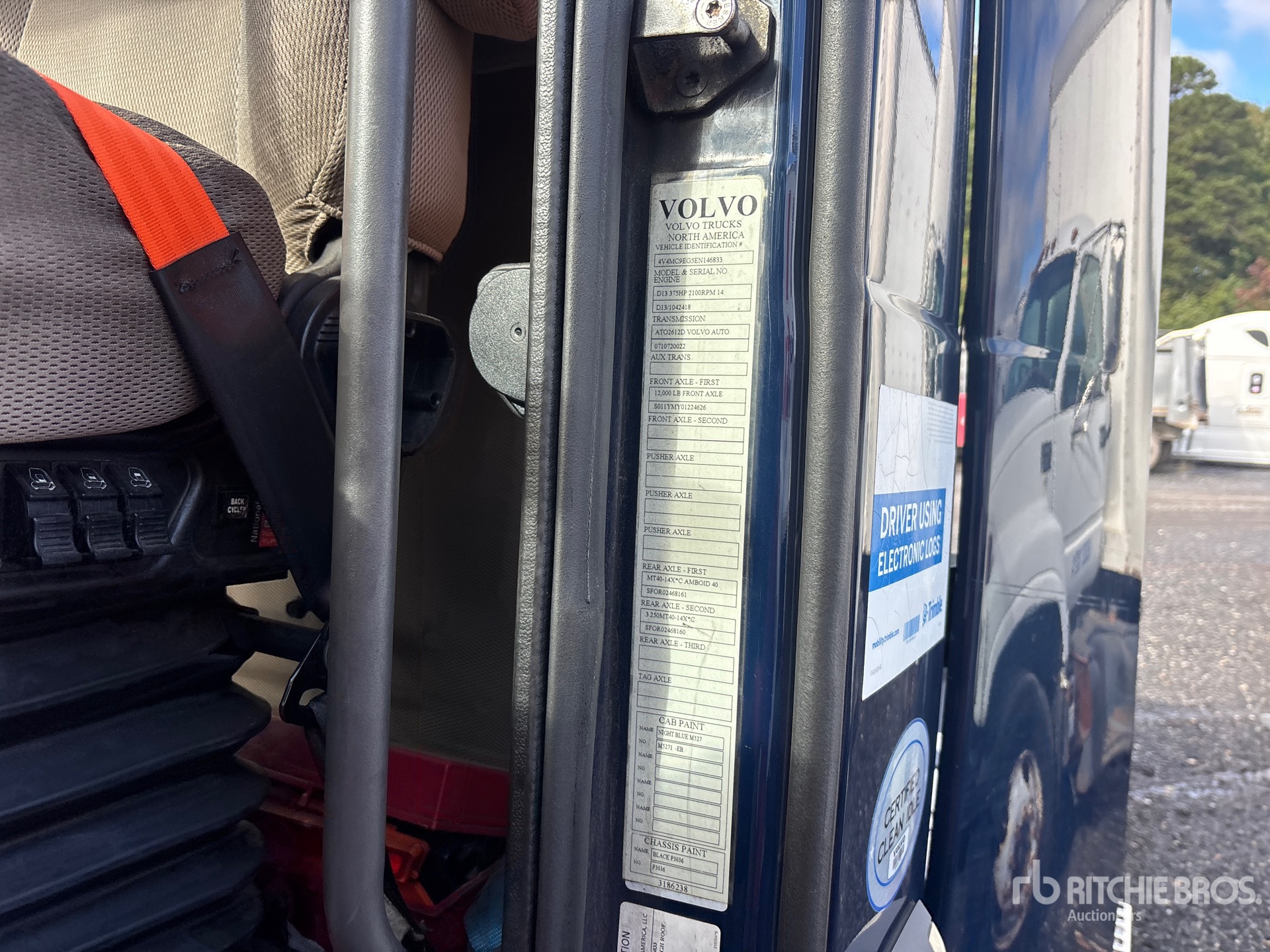 2014 Volvo VNM200