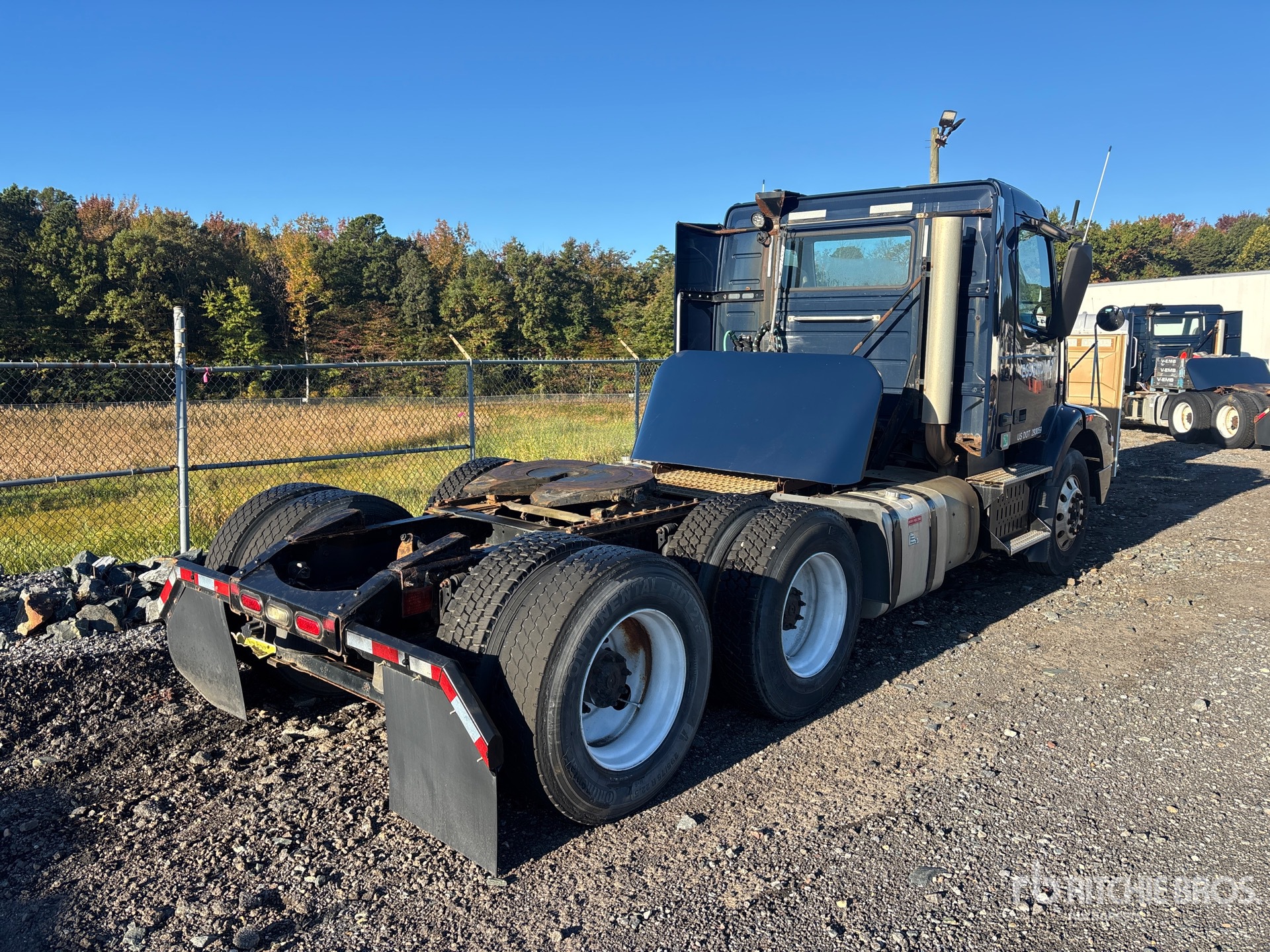 2014 Volvo VNM200