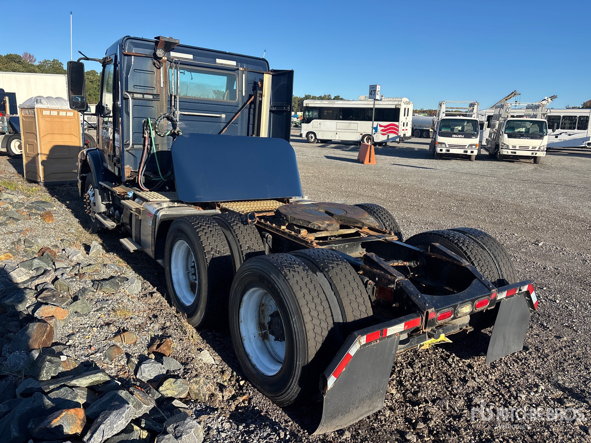 2014 Volvo VNM200