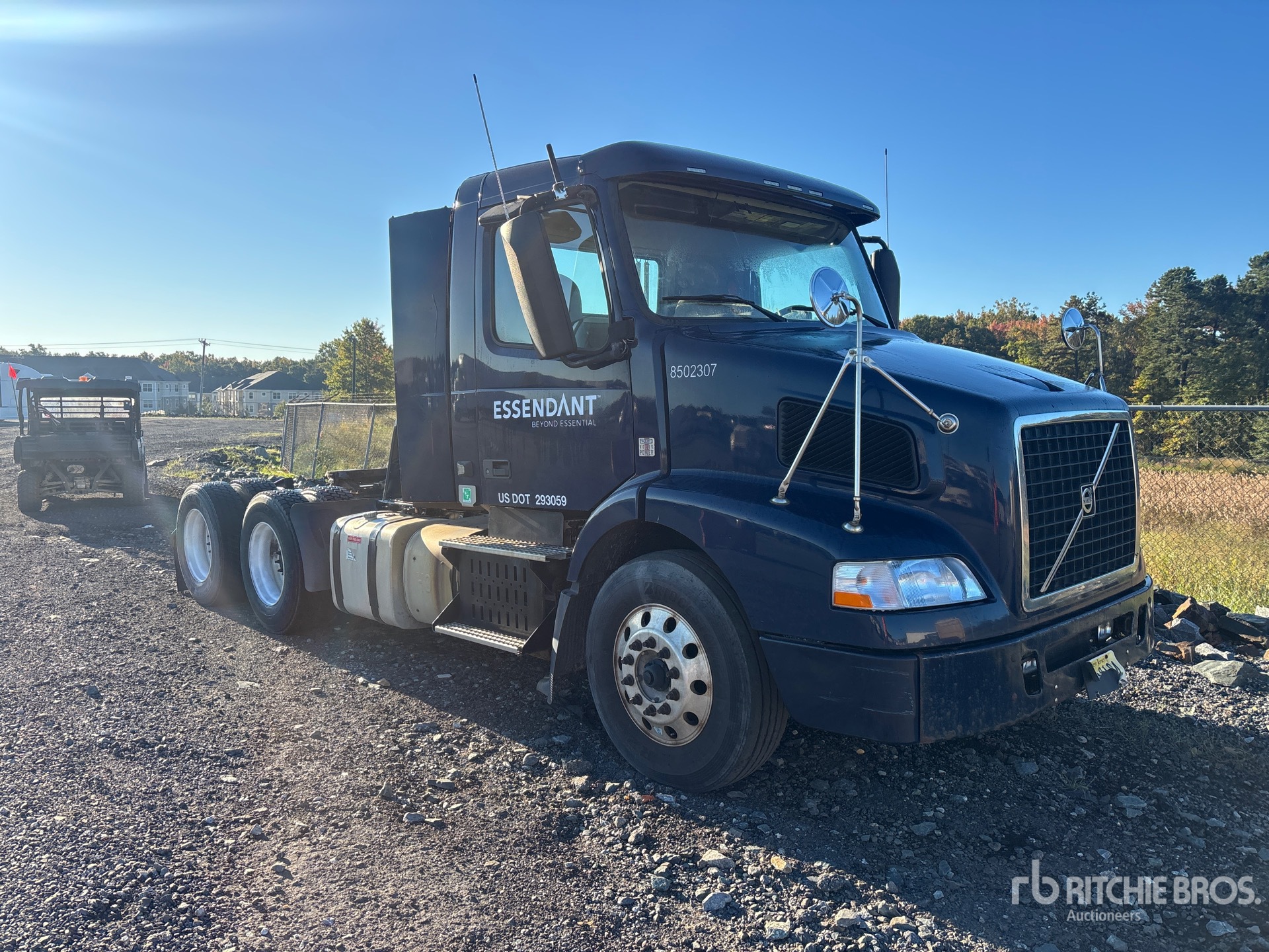 2014 Volvo VNM200