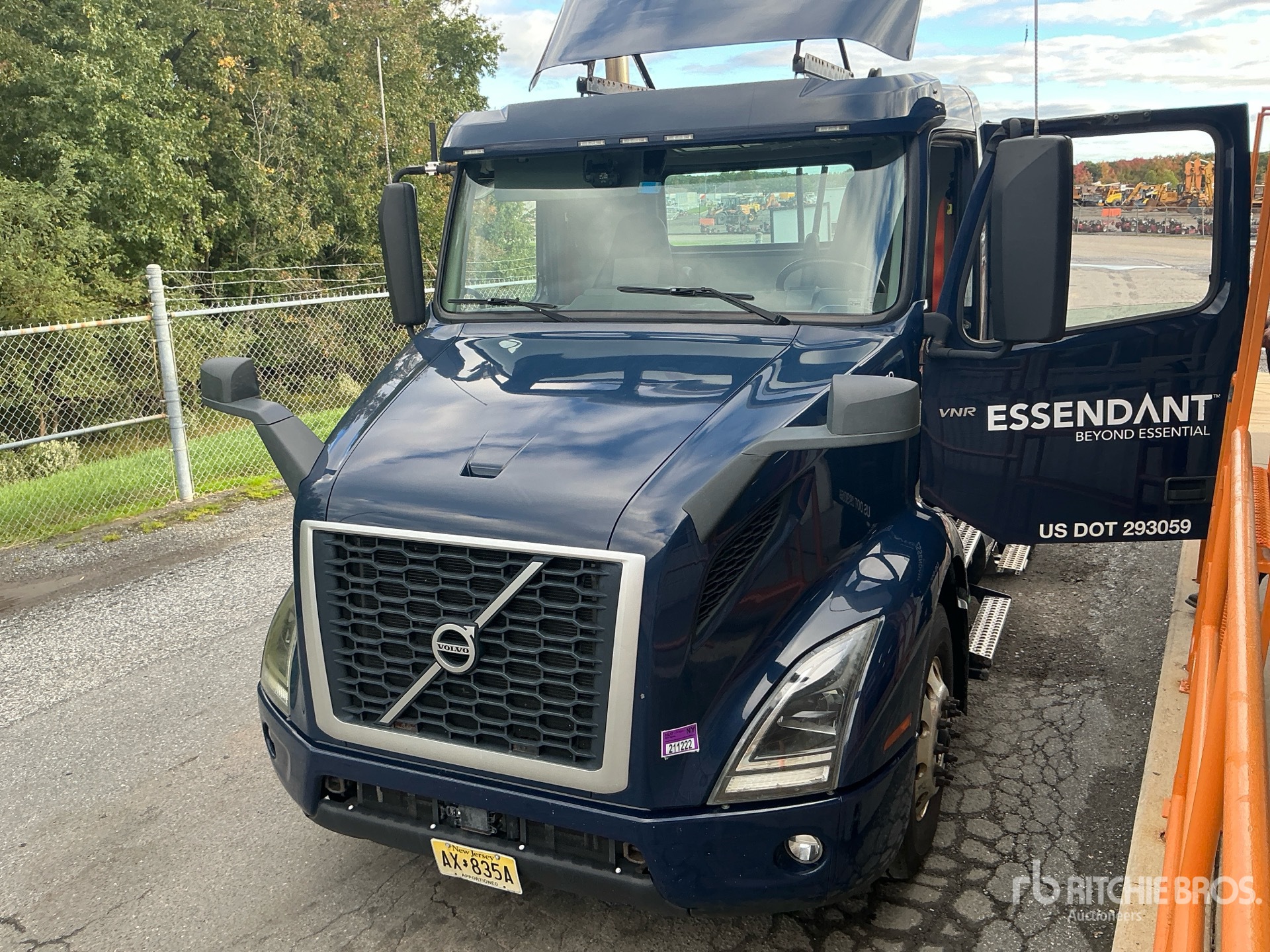2019 Volvo VNR300