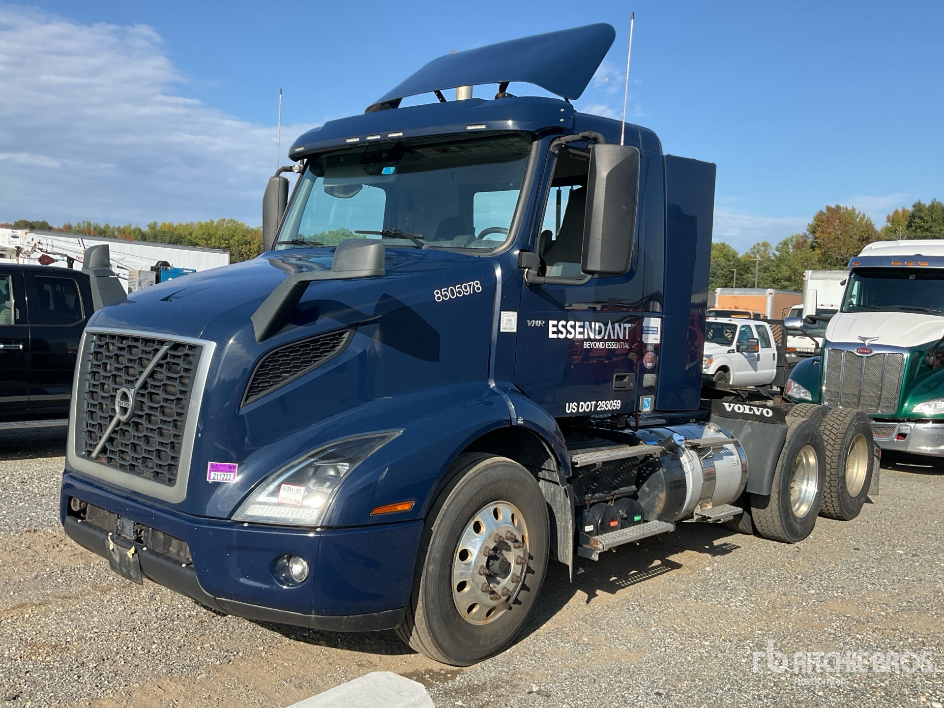 2019 Volvo VNR300