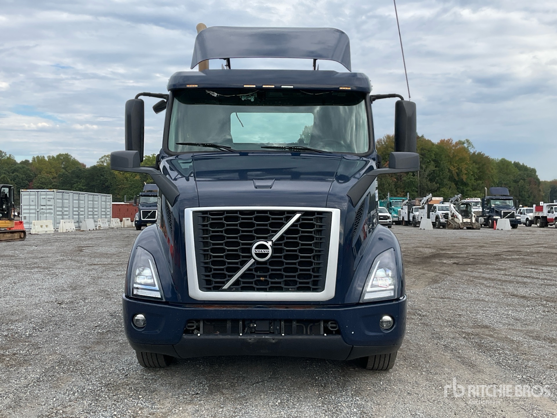 2019 Volvo VNM200